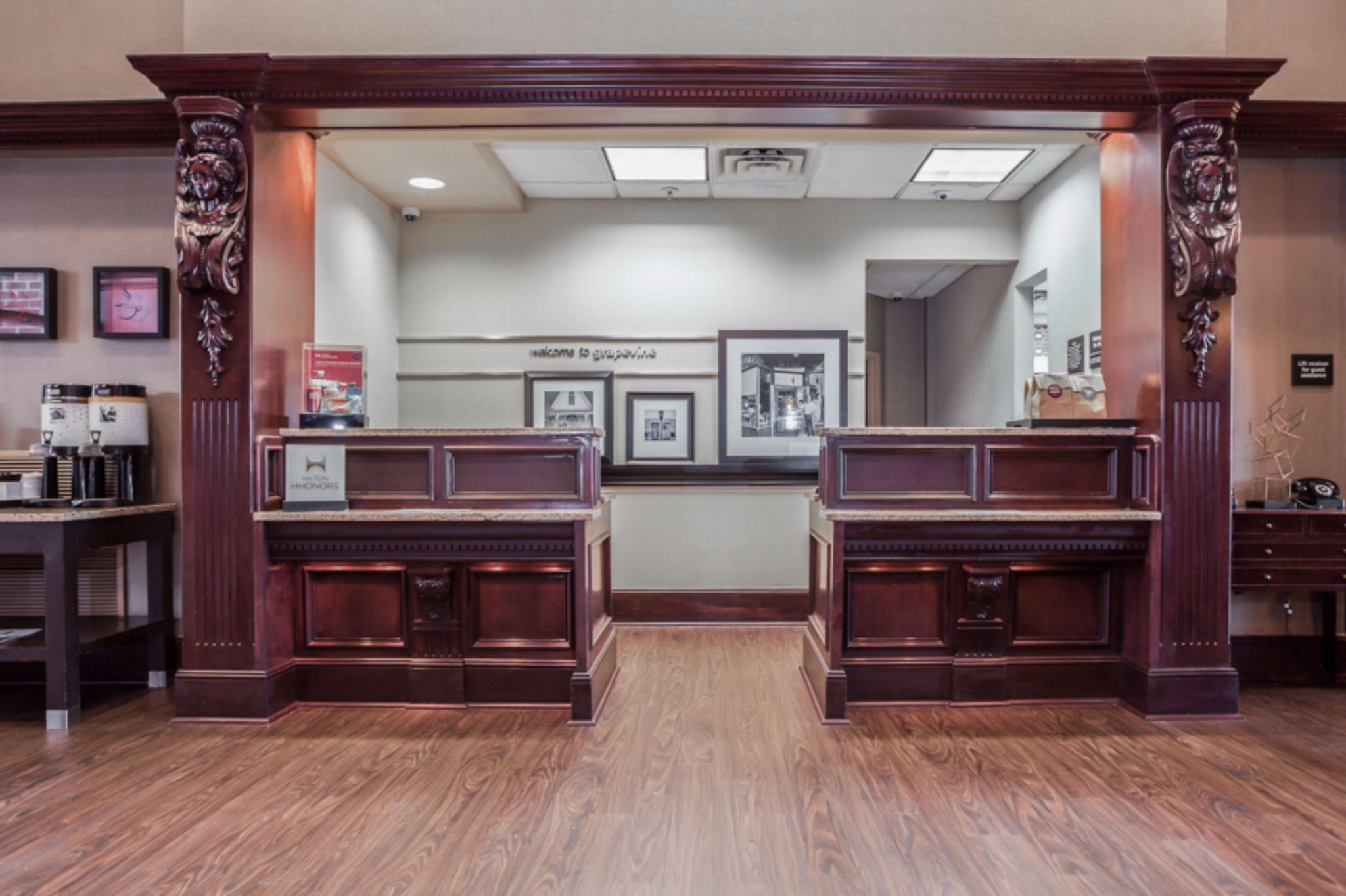 Hampton Inn & Suites DFW Airport Hampton Inn & Suites DFW Airport