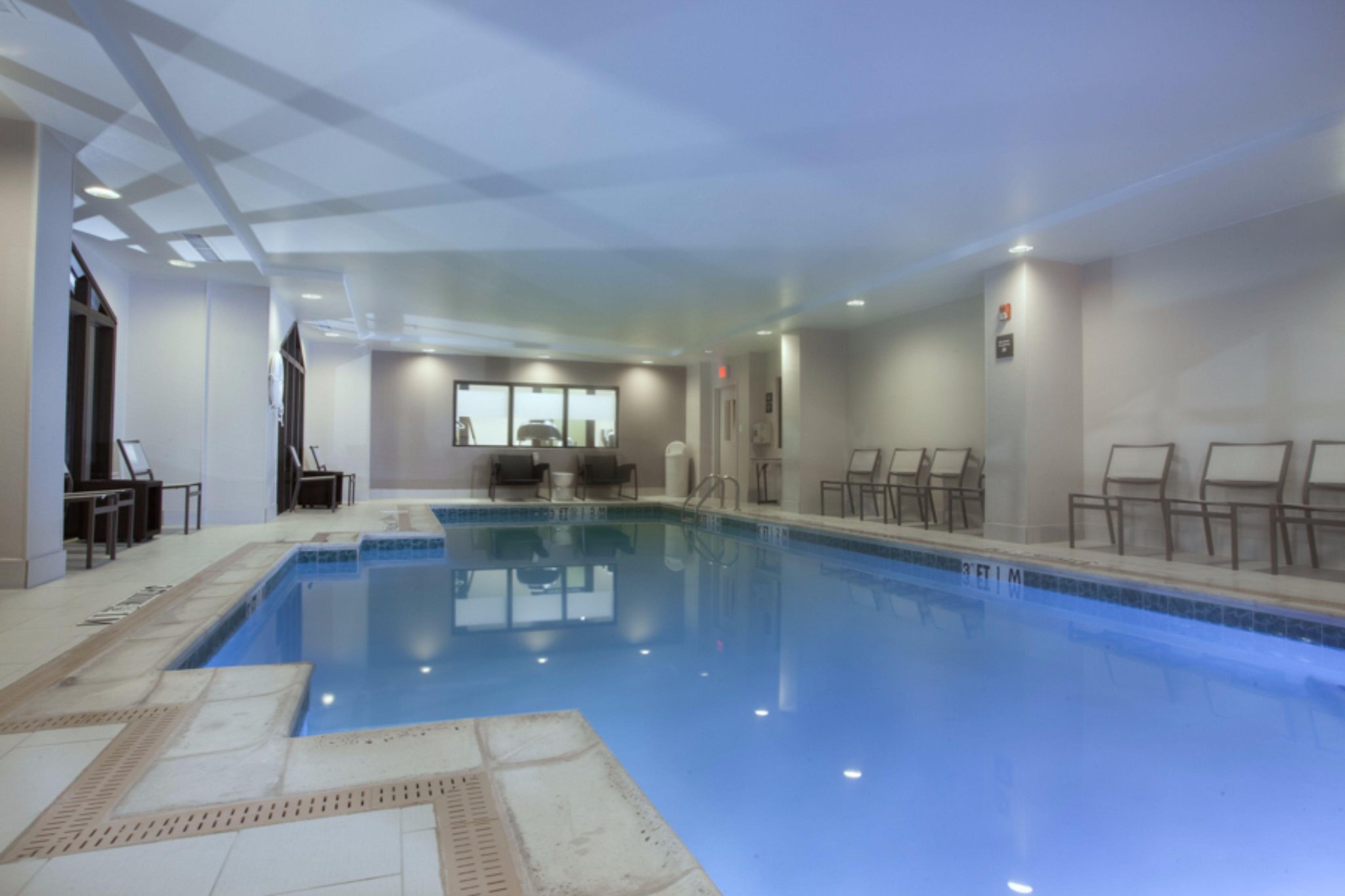 Hampton Inn & Suites DFW Airport Hampton Inn & Suites DFW Airport