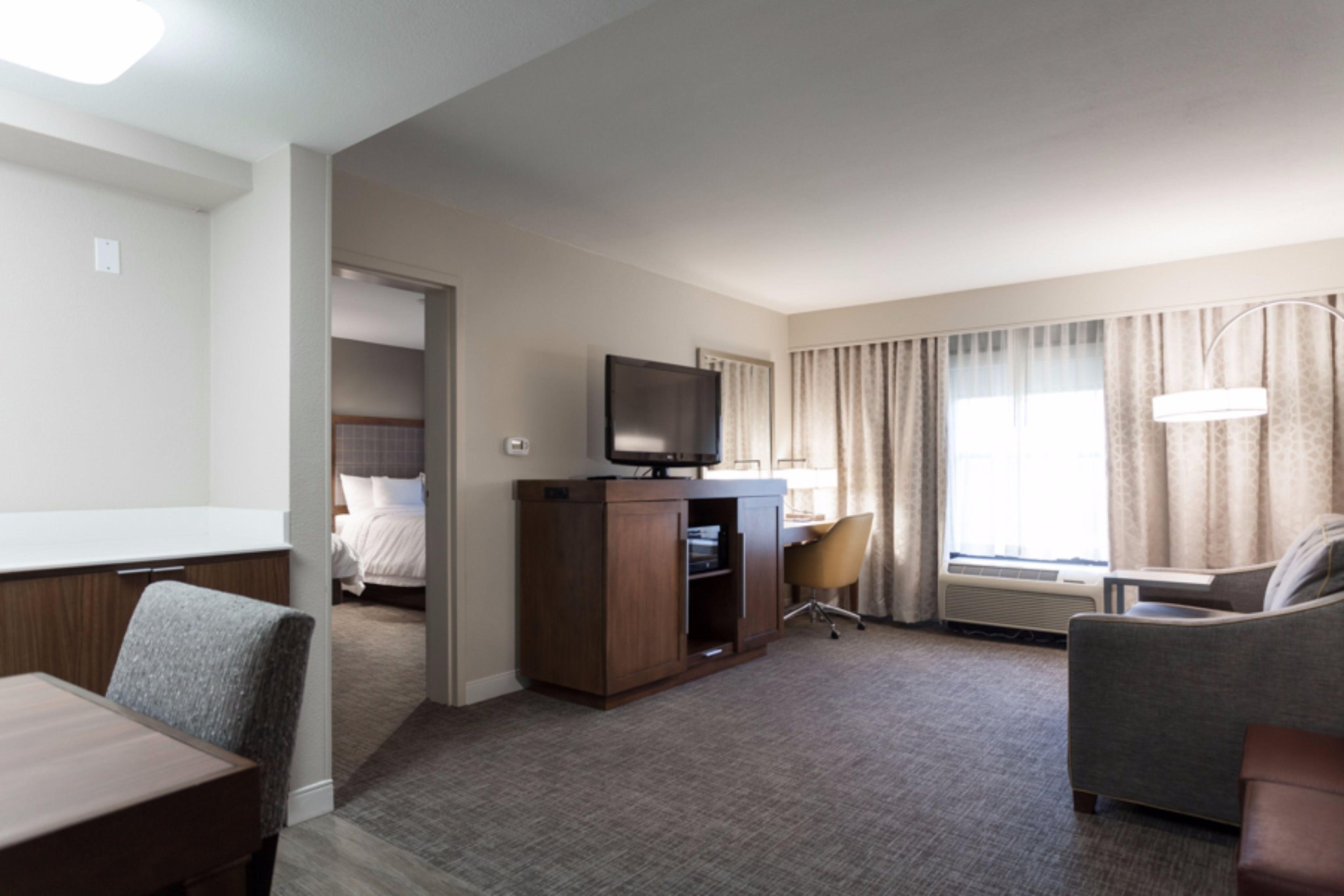 Hampton Inn & Suites DFW Airport Hampton Inn & Suites DFW Airport
