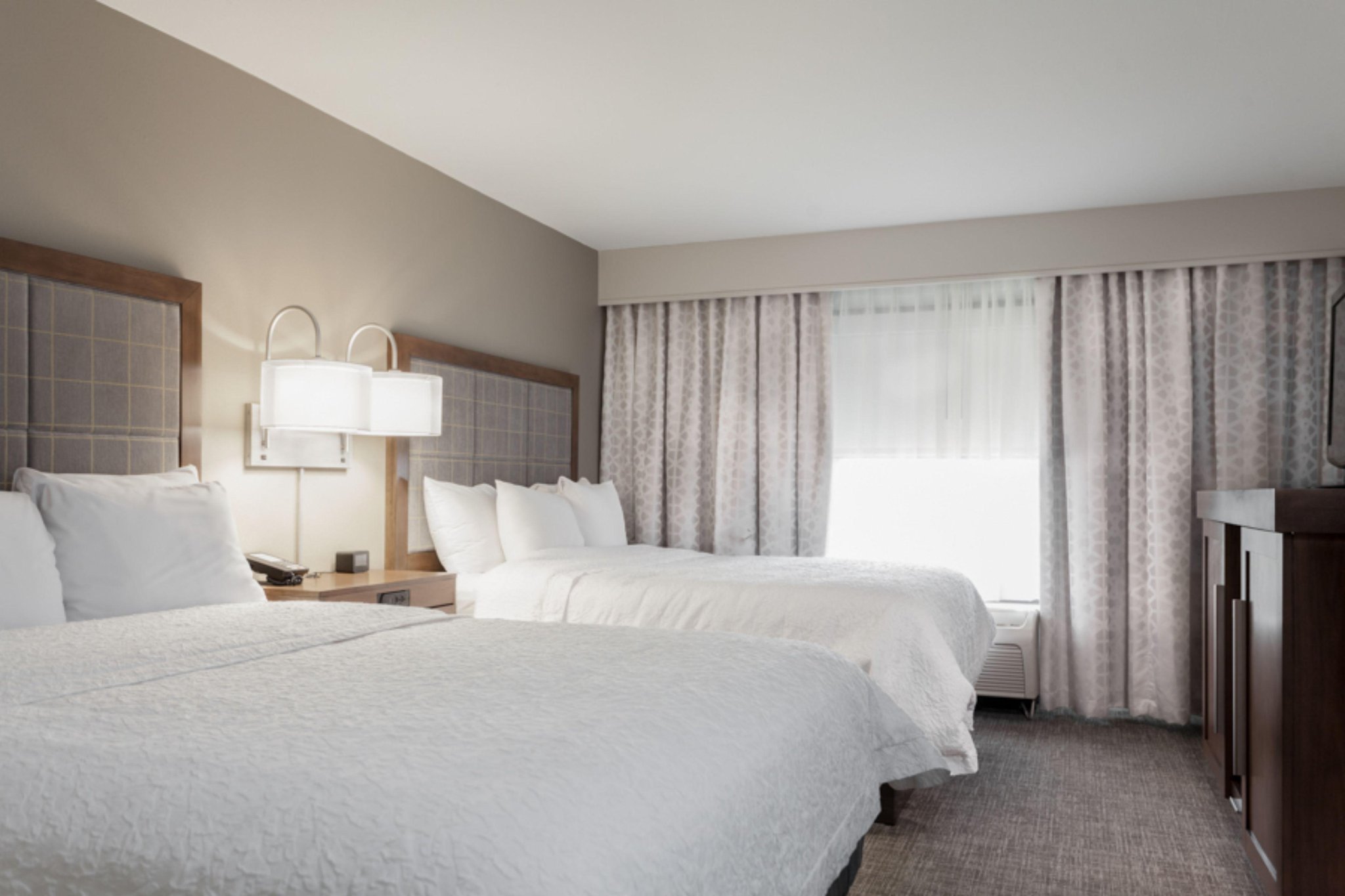Hampton Inn & Suites DFW Airport Hampton Inn & Suites DFW Airport