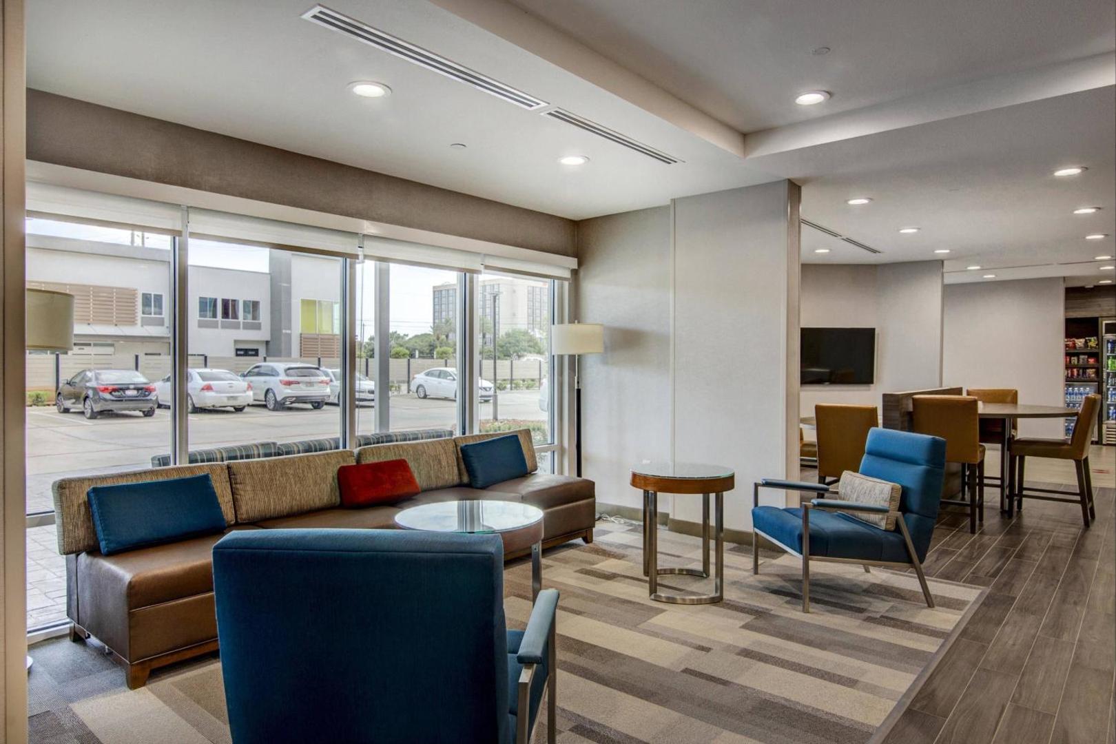 TownePlace Suites Houston Hobby Airport TownePlace Suites Houston Hobby Airport