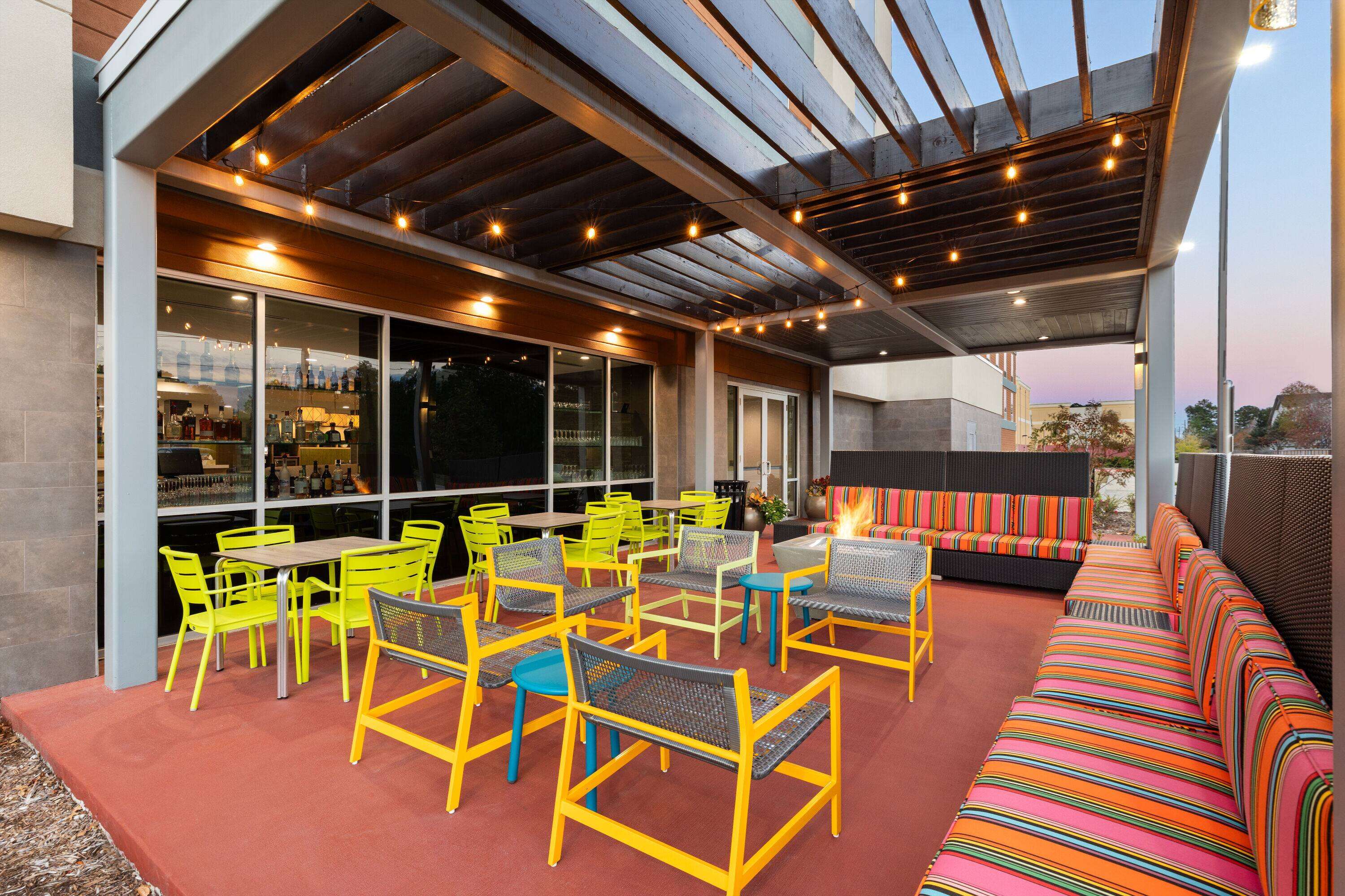 Hawthorn Extended Stay by Wyndham Kingwood/Houston