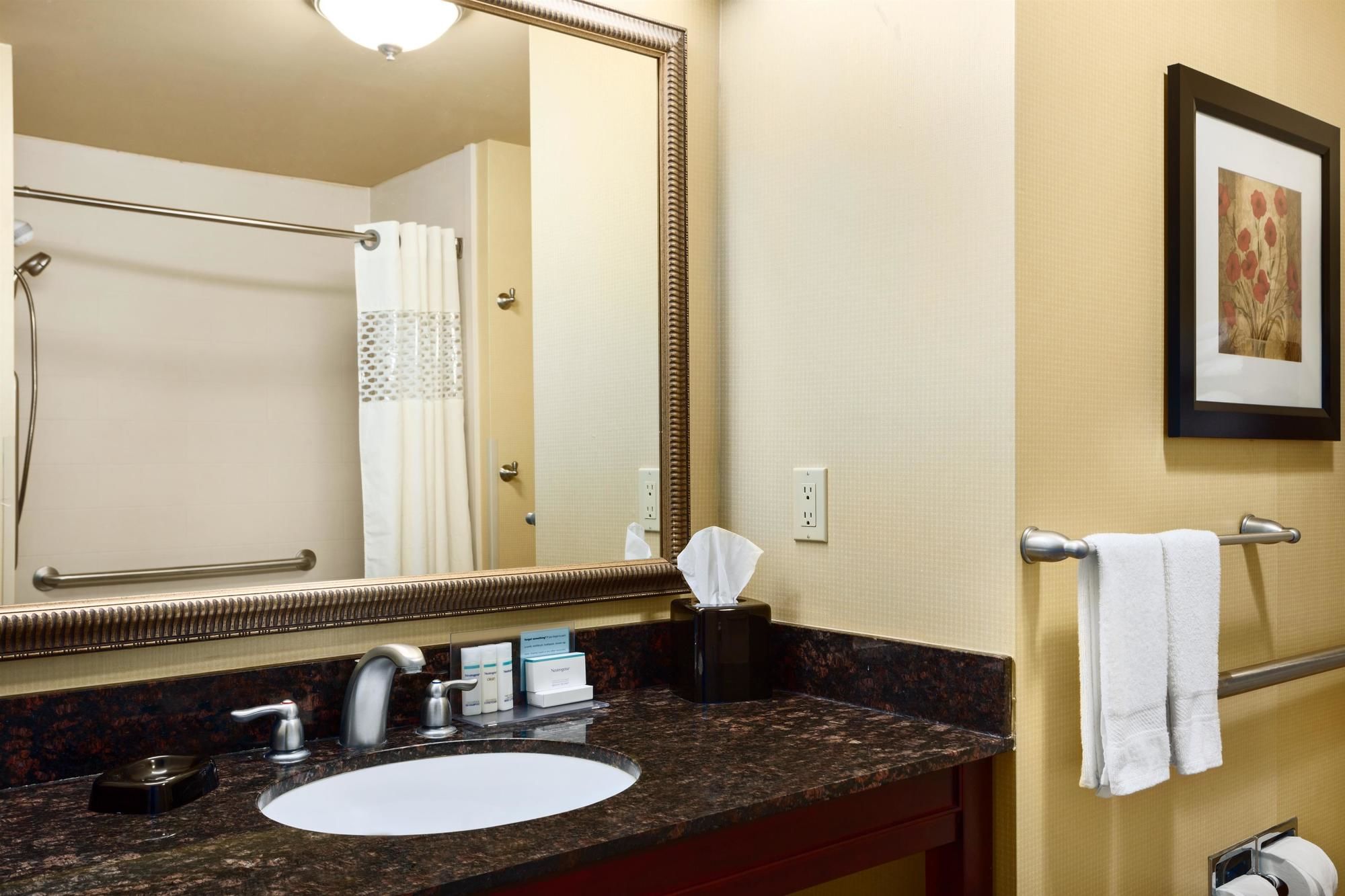 Hampton Inn & Suites Mission Hampton Inn & Suites Mission