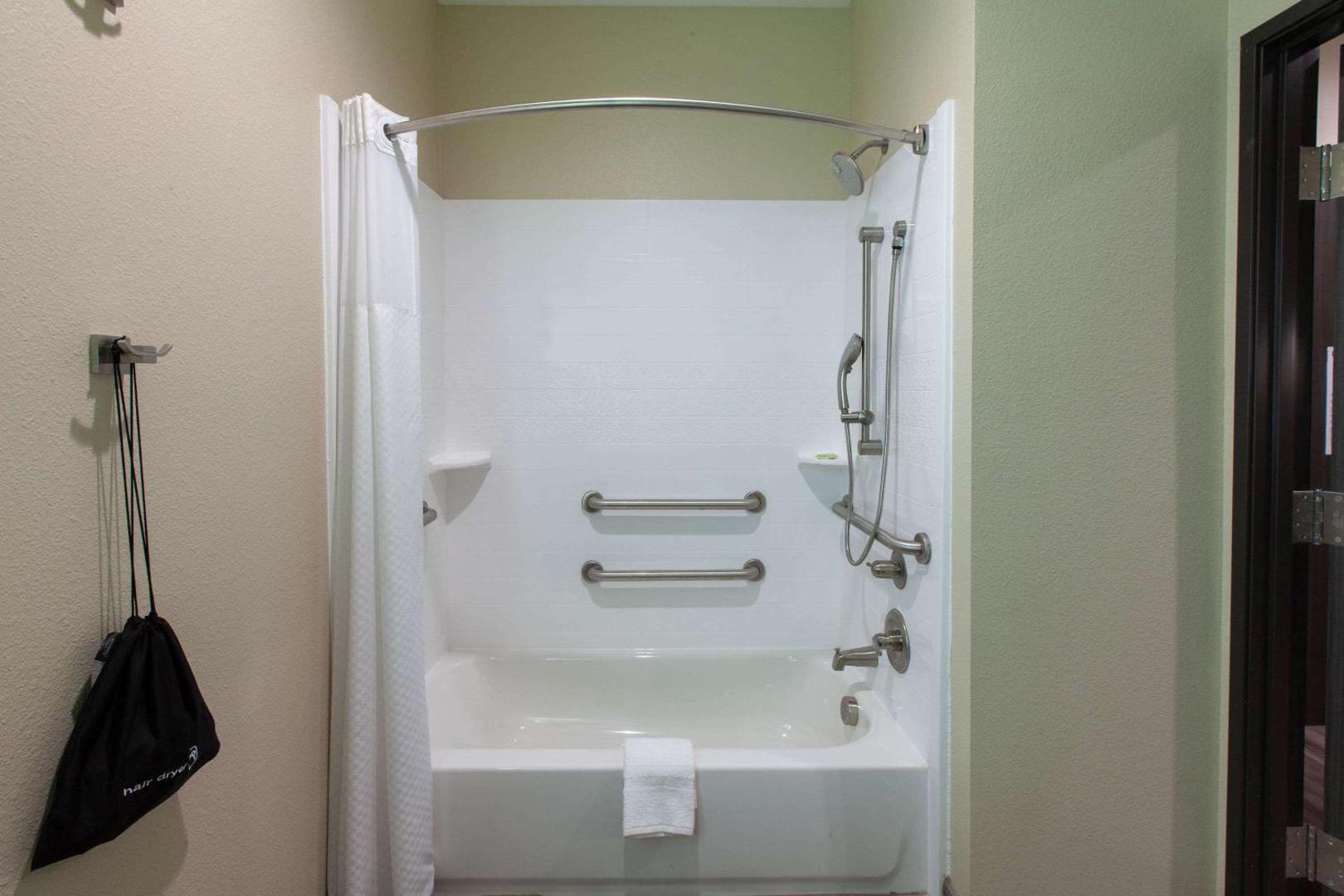 Hawthorn Extended Stay by Wyndham Odessa