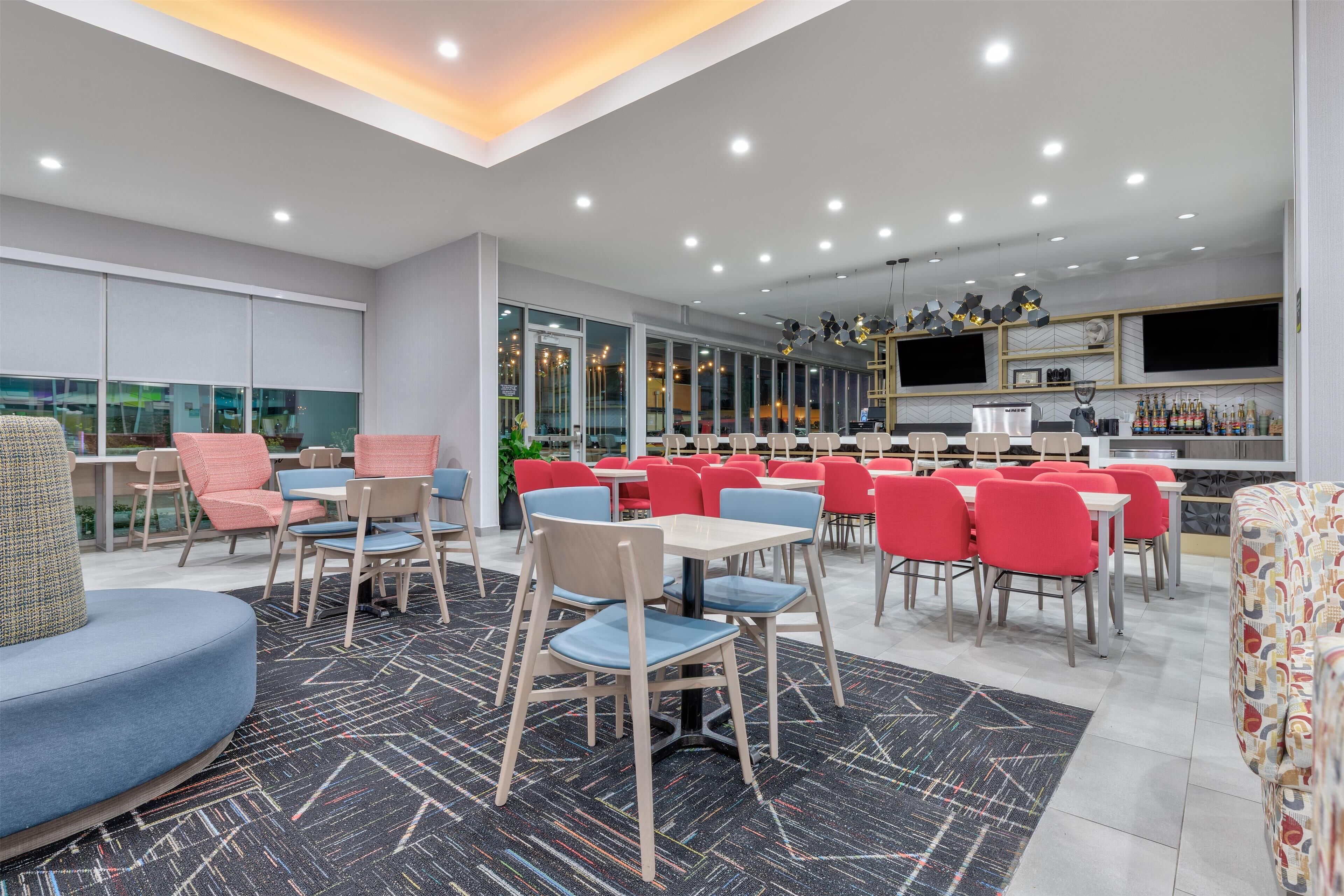 Home2 Suites by Hilton Paris