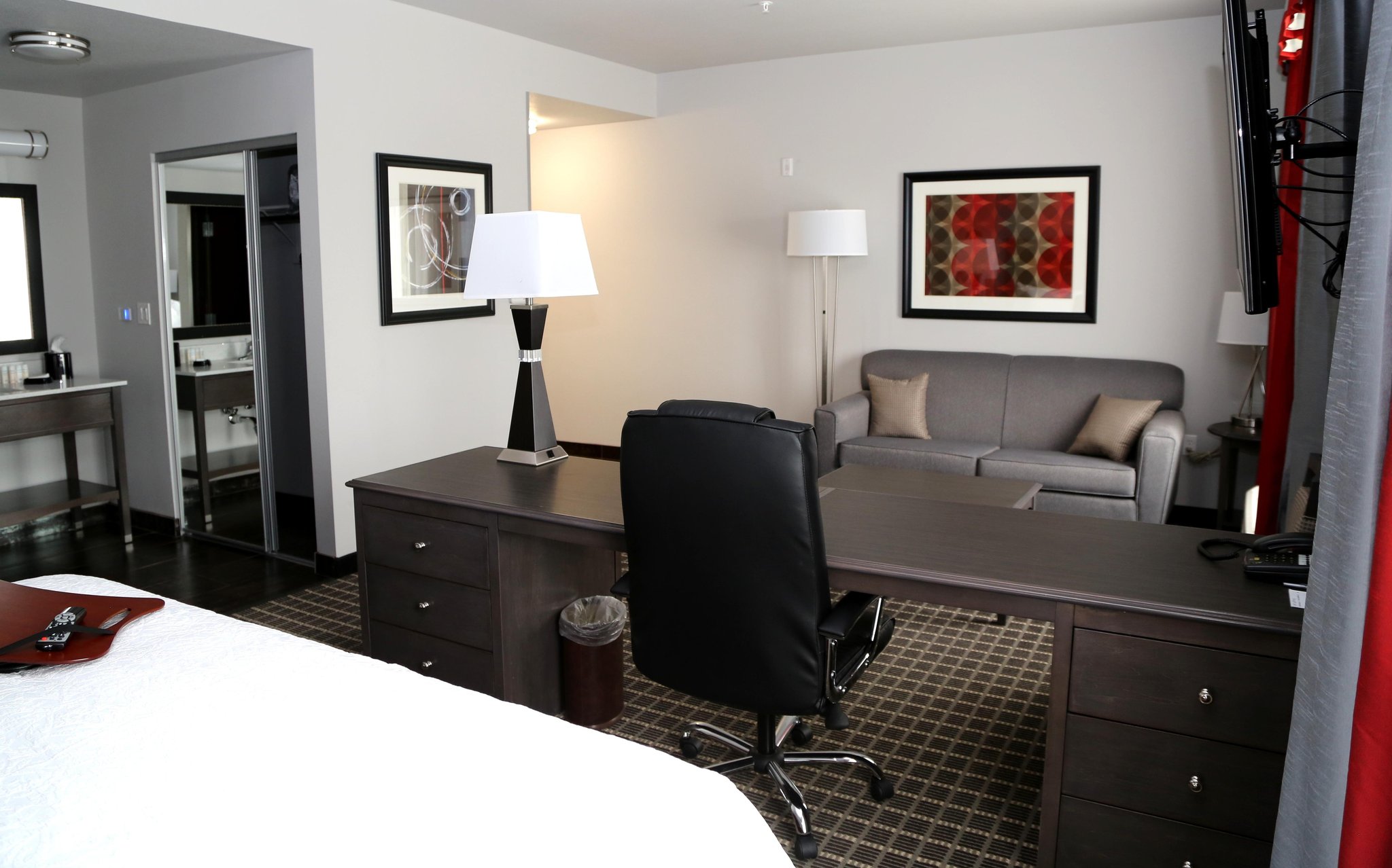 Quality Inn & Suites Quality Inn & Suites