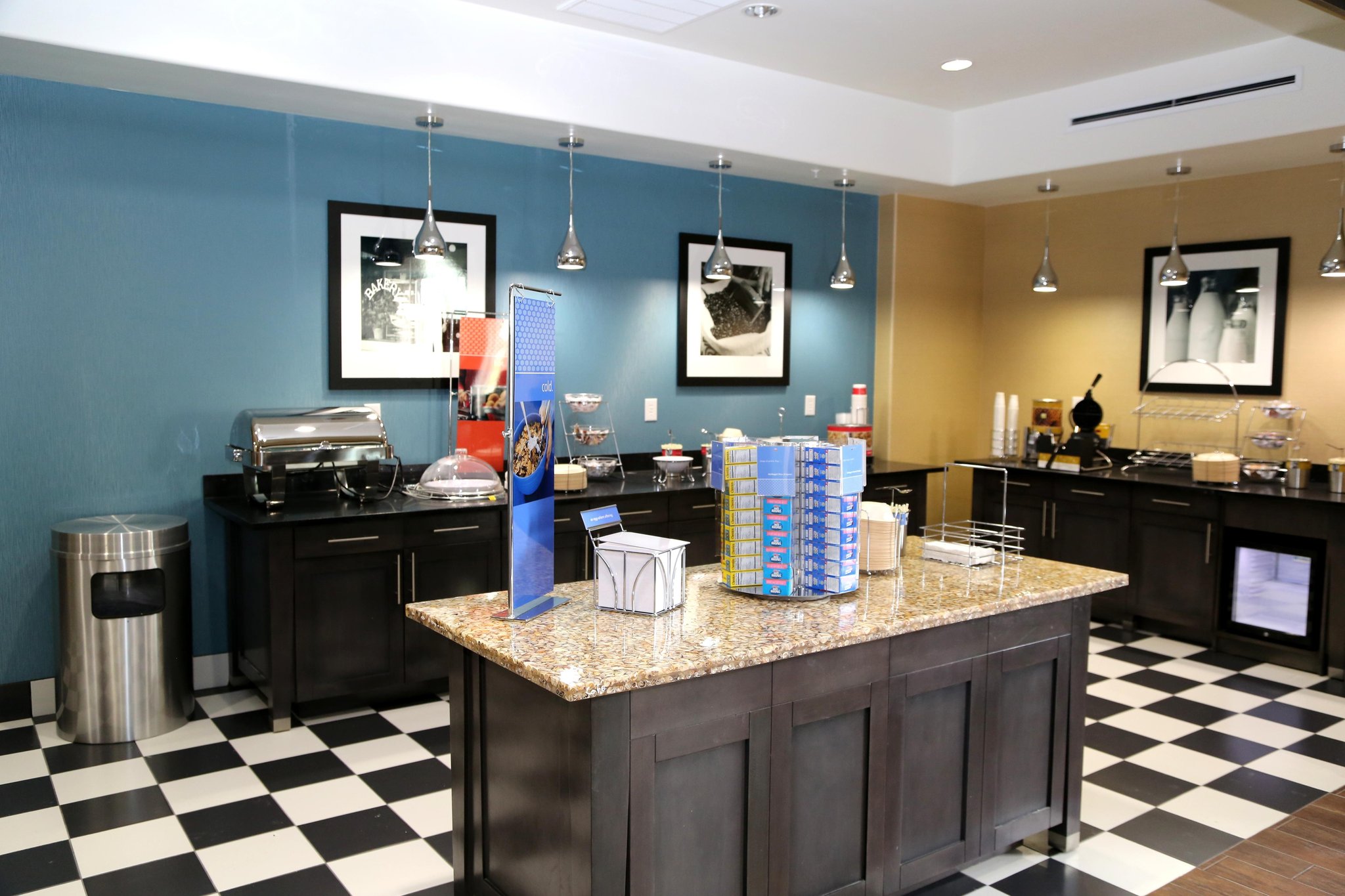Quality Inn & Suites Quality Inn & Suites