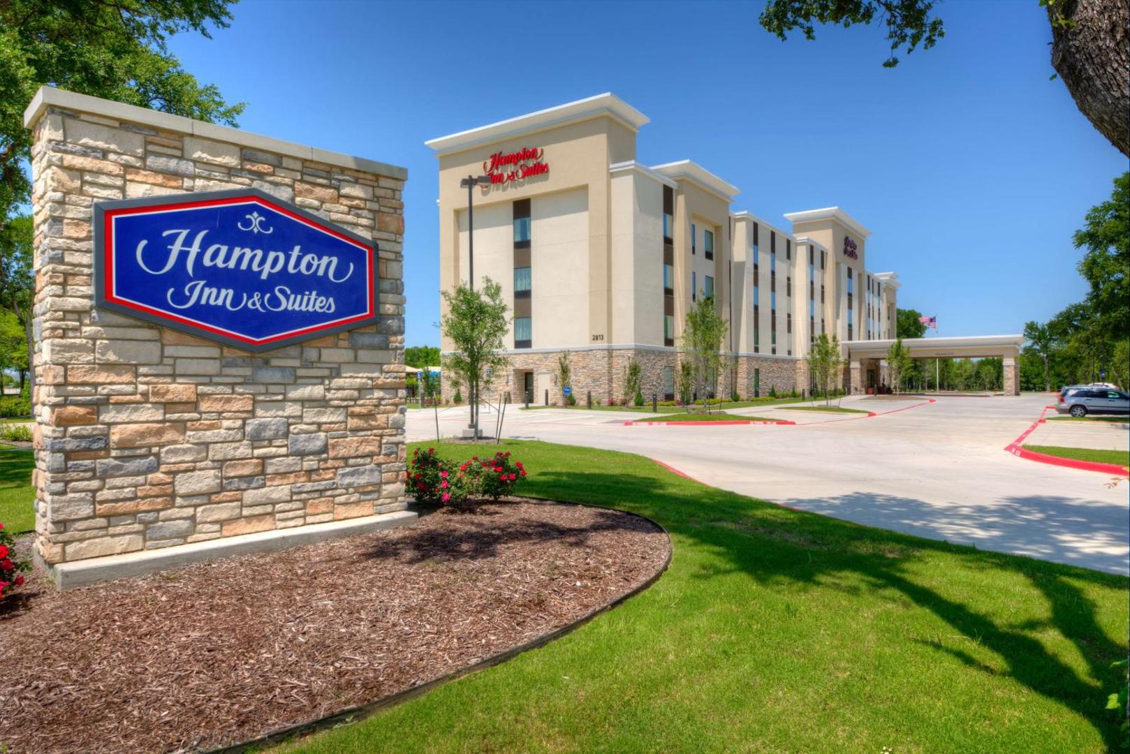 Hampton Inn & Suites Dallas/Plano-East Hampton Inn & Suites Dallas/Plano-East