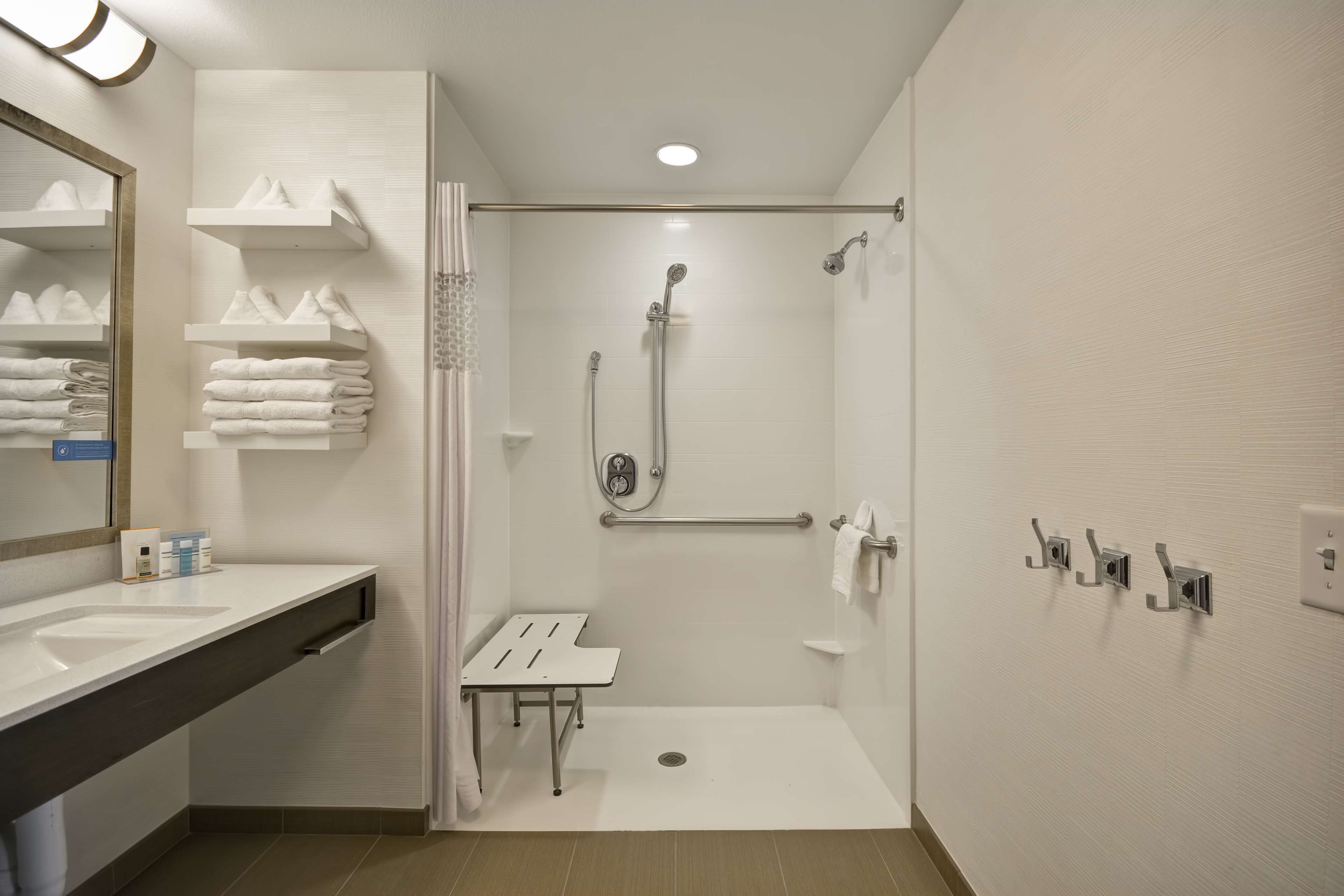 Hampton Inn & Suites Dallas/Plano-East Hampton Inn & Suites Dallas/Plano-East