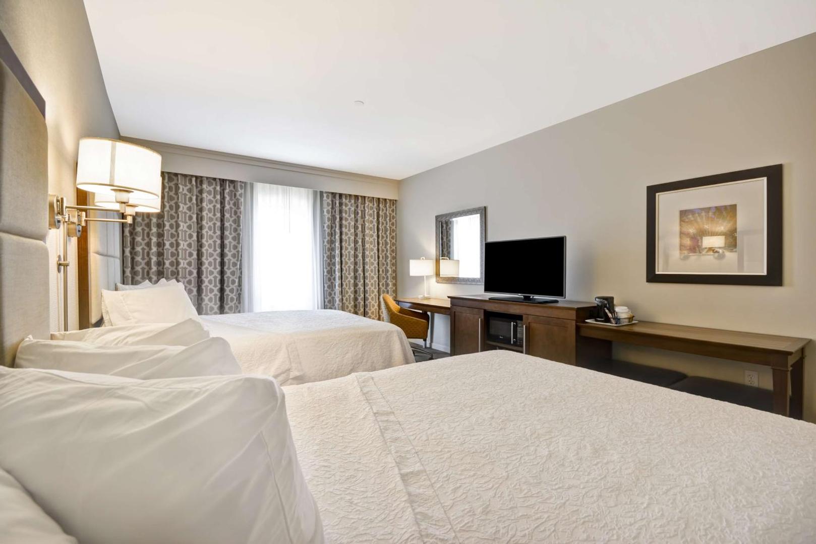 Hampton Inn & Suites Dallas/Plano-East Hampton Inn & Suites Dallas/Plano-East