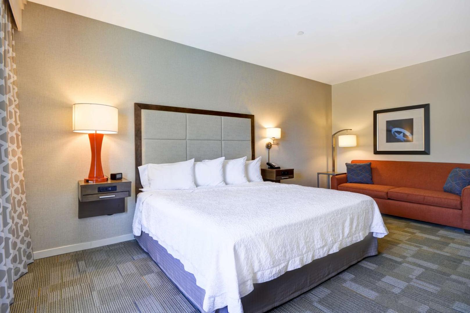 Hampton Inn & Suites Dallas/Plano-East Hampton Inn & Suites Dallas/Plano-East