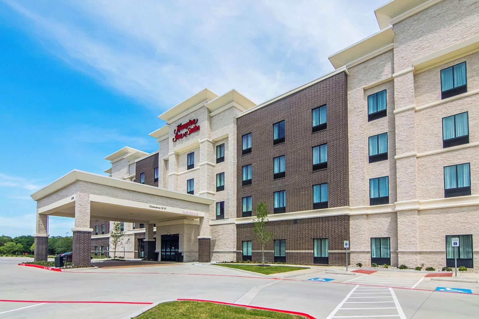 Hampton Inn & Suites Dallas/Richardson Hampton Inn & Suites Dallas/Richardson