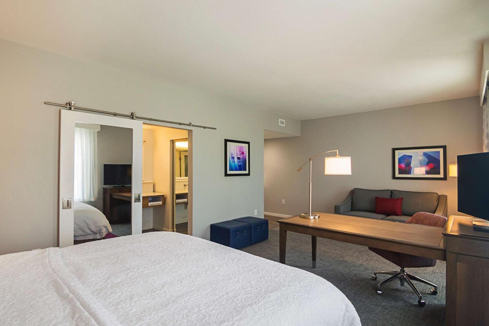 Hampton Inn & Suites Dallas/Richardson Hampton Inn & Suites Dallas/Richardson
