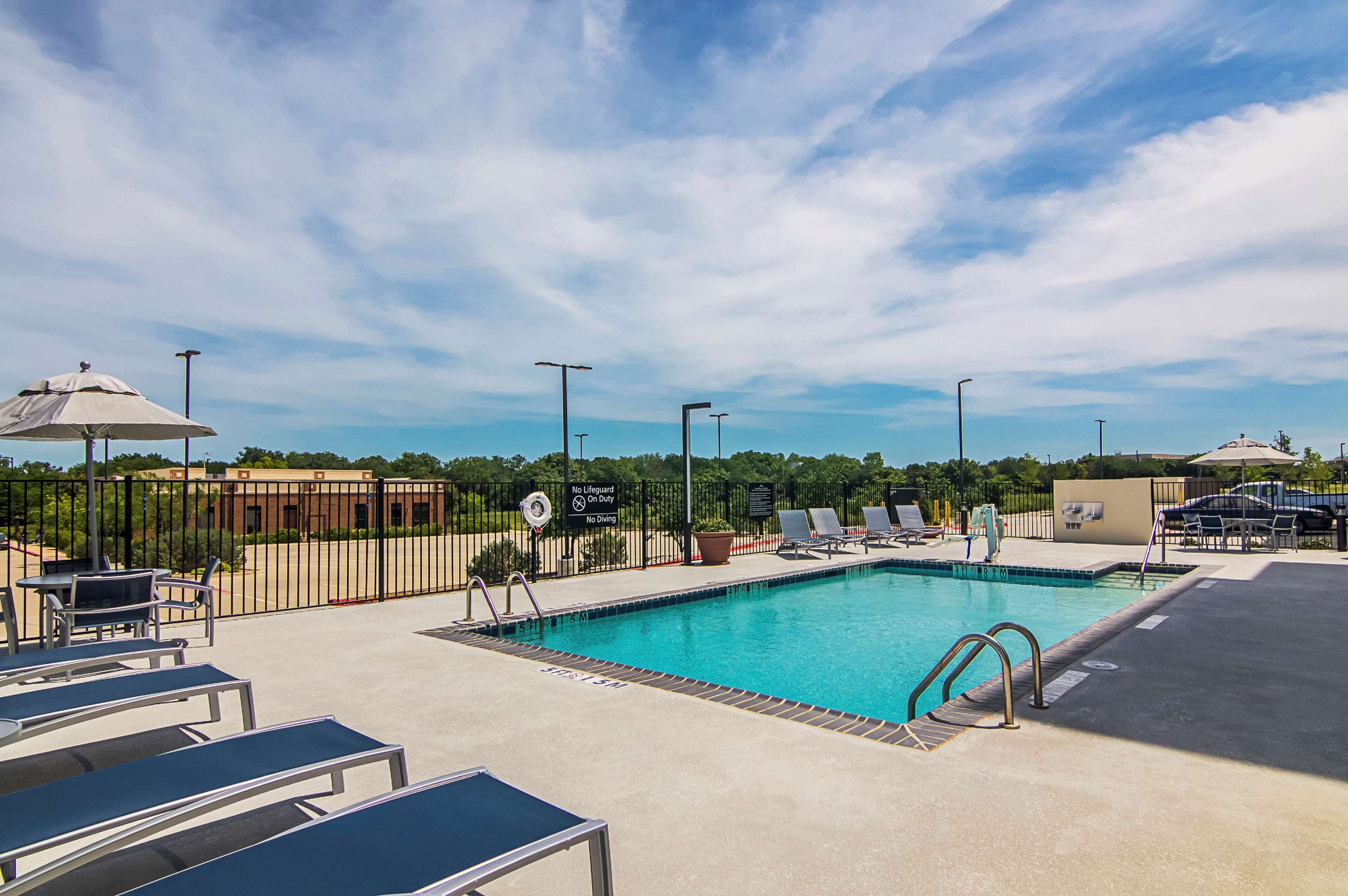 Hampton Inn & Suites Dallas/Richardson Hampton Inn & Suites Dallas/Richardson