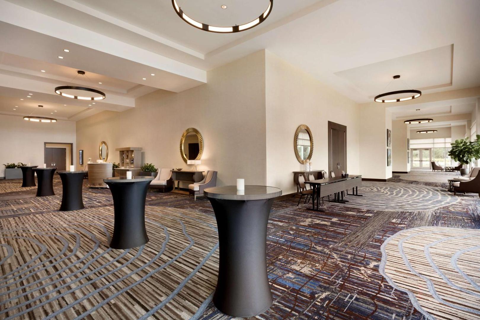 Embassy Suites by Hilton San Antonio Landmark Embassy Suites by Hilton San Antonio Landmark