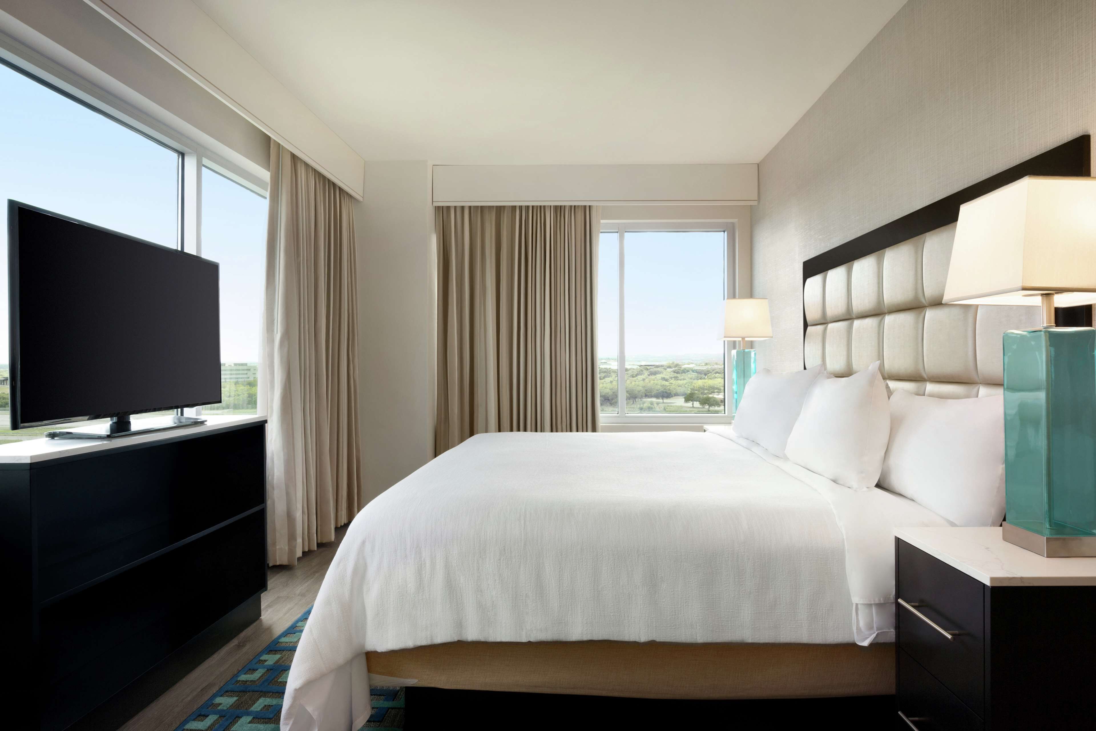 Embassy Suites by Hilton San Antonio Landmark Embassy Suites by Hilton San Antonio Landmark