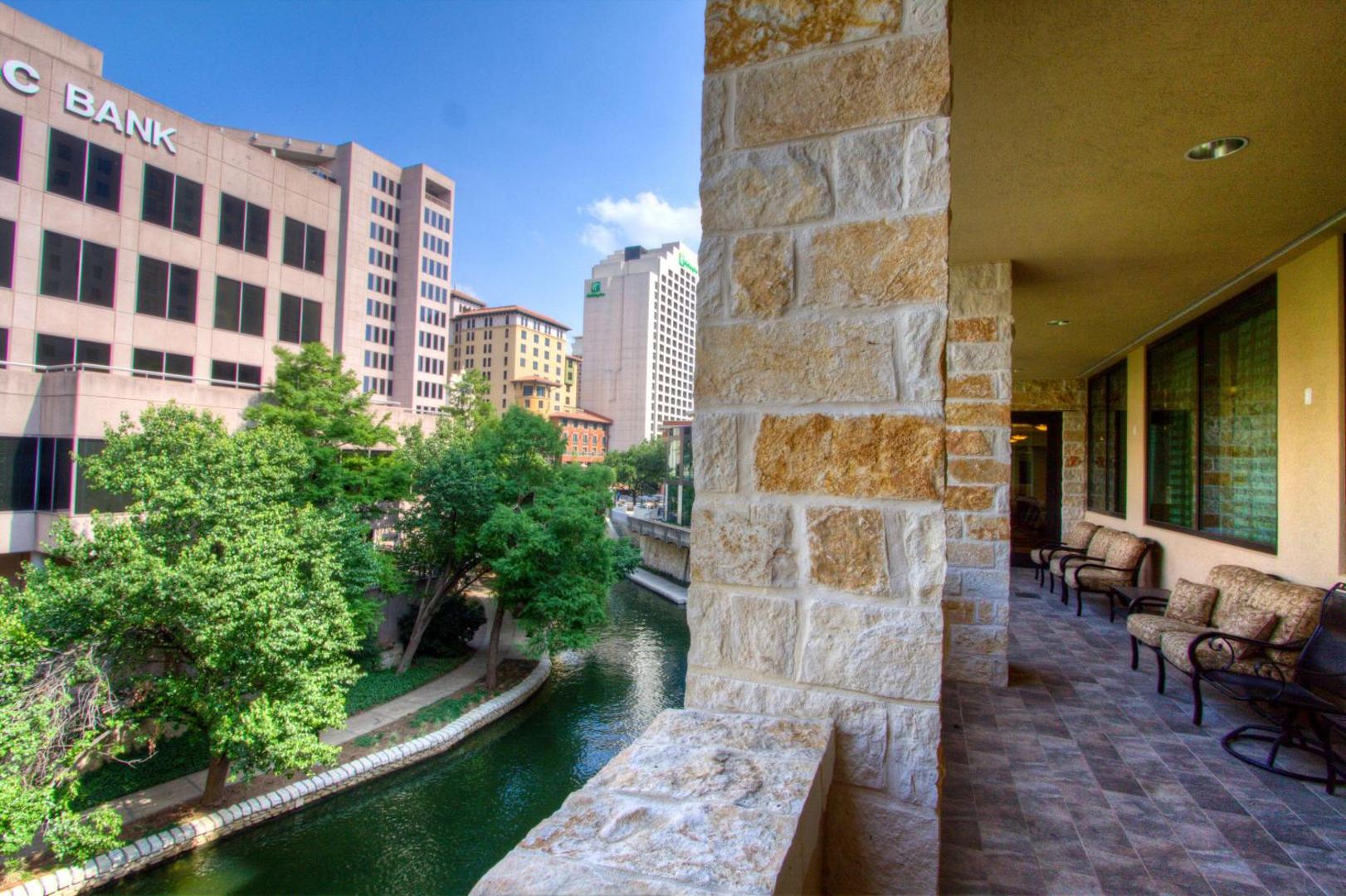 Embassy Suites by Hilton San Antonio Riverwalk Downtown Embassy Suites by Hilton San Antonio Riverwalk Downtown