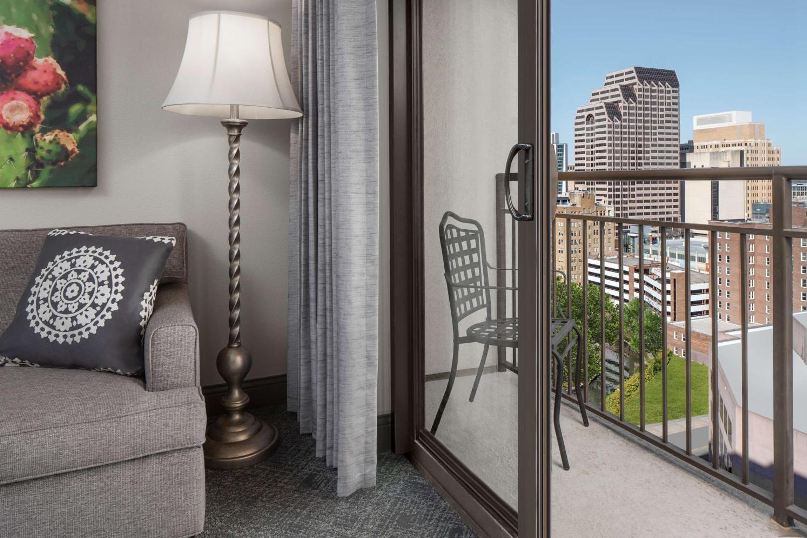 Embassy Suites by Hilton San Antonio Riverwalk Downtown Embassy Suites by Hilton San Antonio Riverwalk Downtown