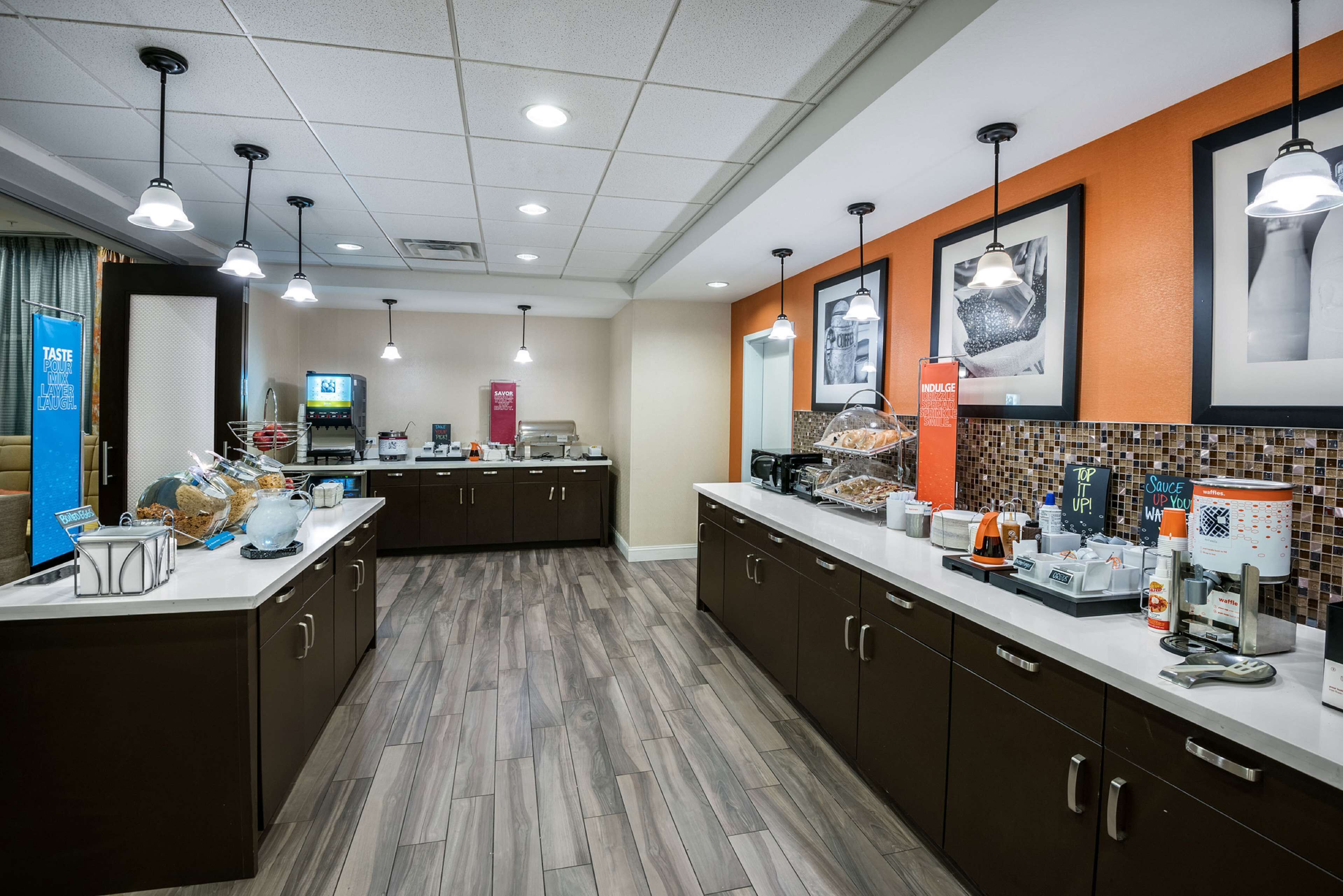 Hampton Inn & Suites San Antonio Brooks City Base Hampton Inn & Suites San Antonio Brooks City Base