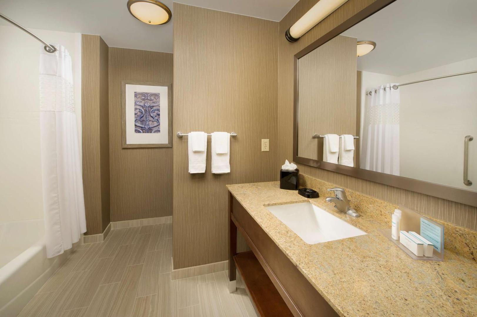 Hampton Inn & Suites San Antonio-Downtown / Market Square Hampton Inn & Suites San Antonio-Downtown / Market Square