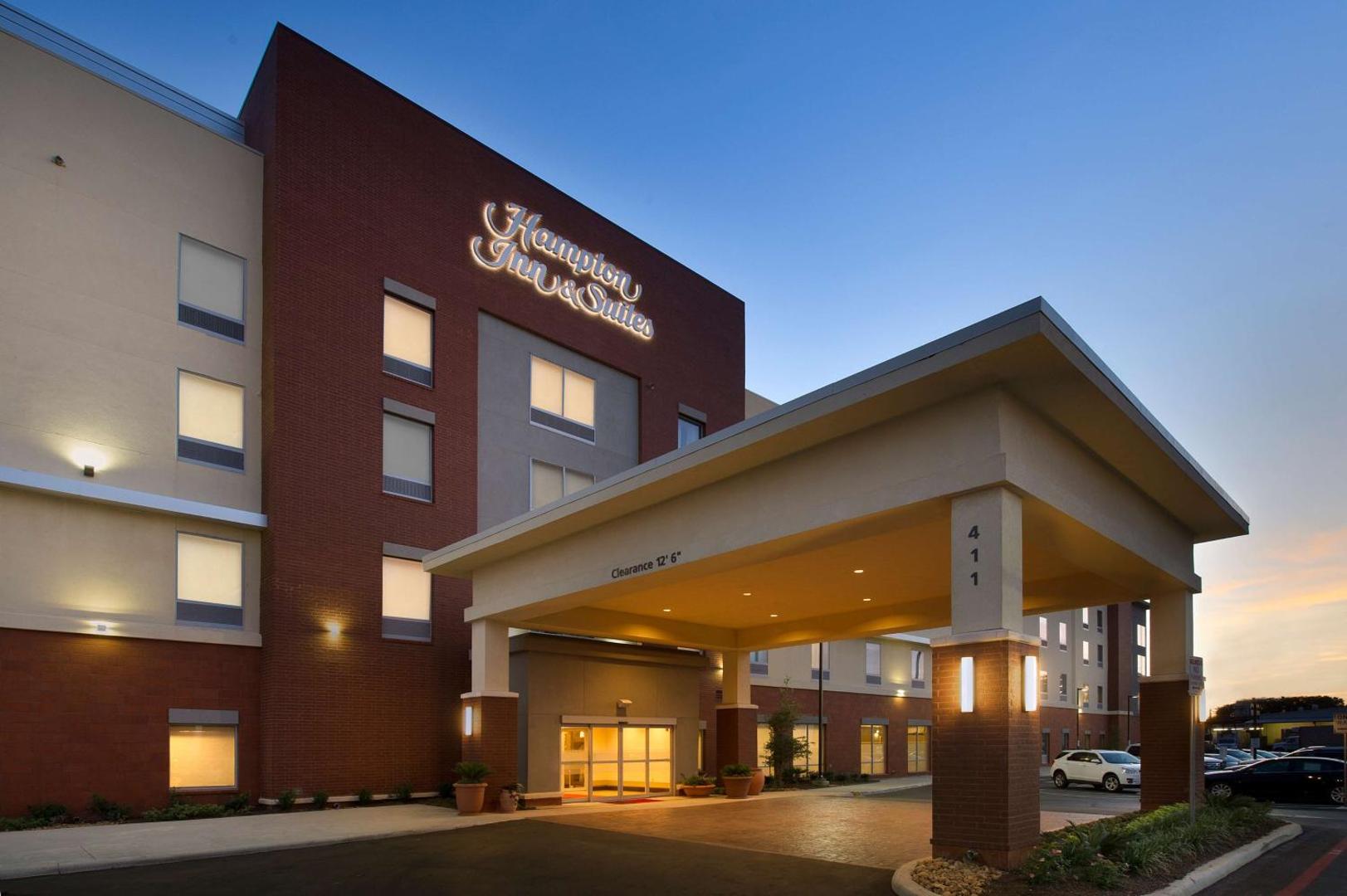 Hampton Inn & Suites San Antonio-Downtown / Market Square Hampton Inn & Suites San Antonio-Downtown / Market Square