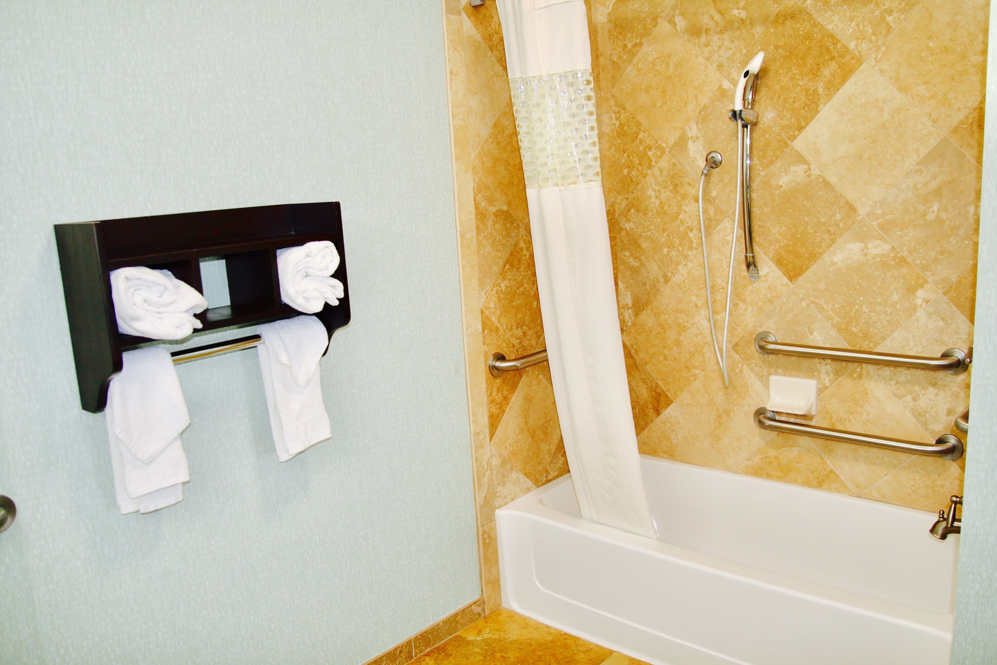 Hampton Inn & Suites San Antonio / Northeast I-35 Hampton Inn & Suites San Antonio / Northeast I-35
