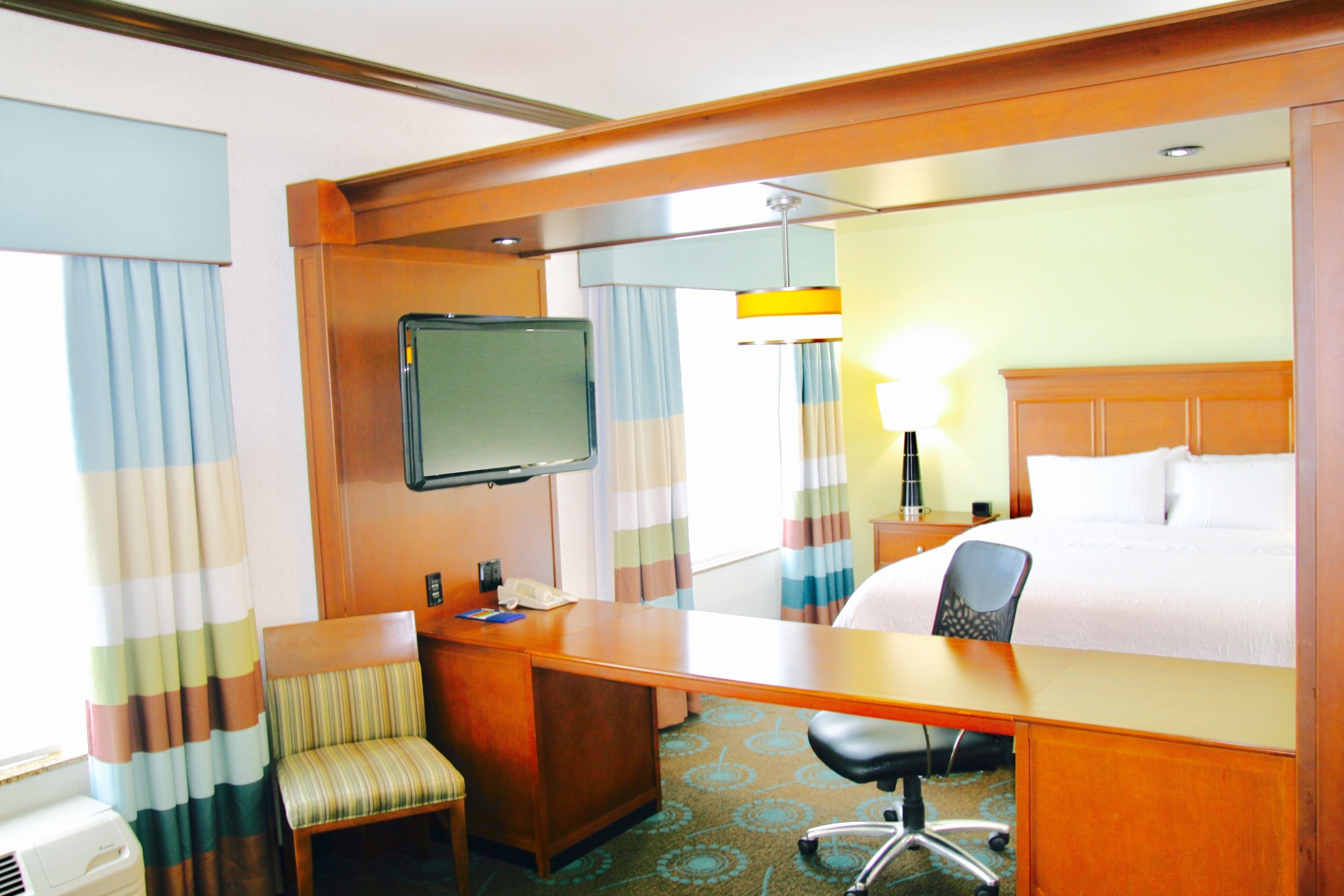 Hampton Inn & Suites San Antonio / Northeast I-35 Hampton Inn & Suites San Antonio / Northeast I-35