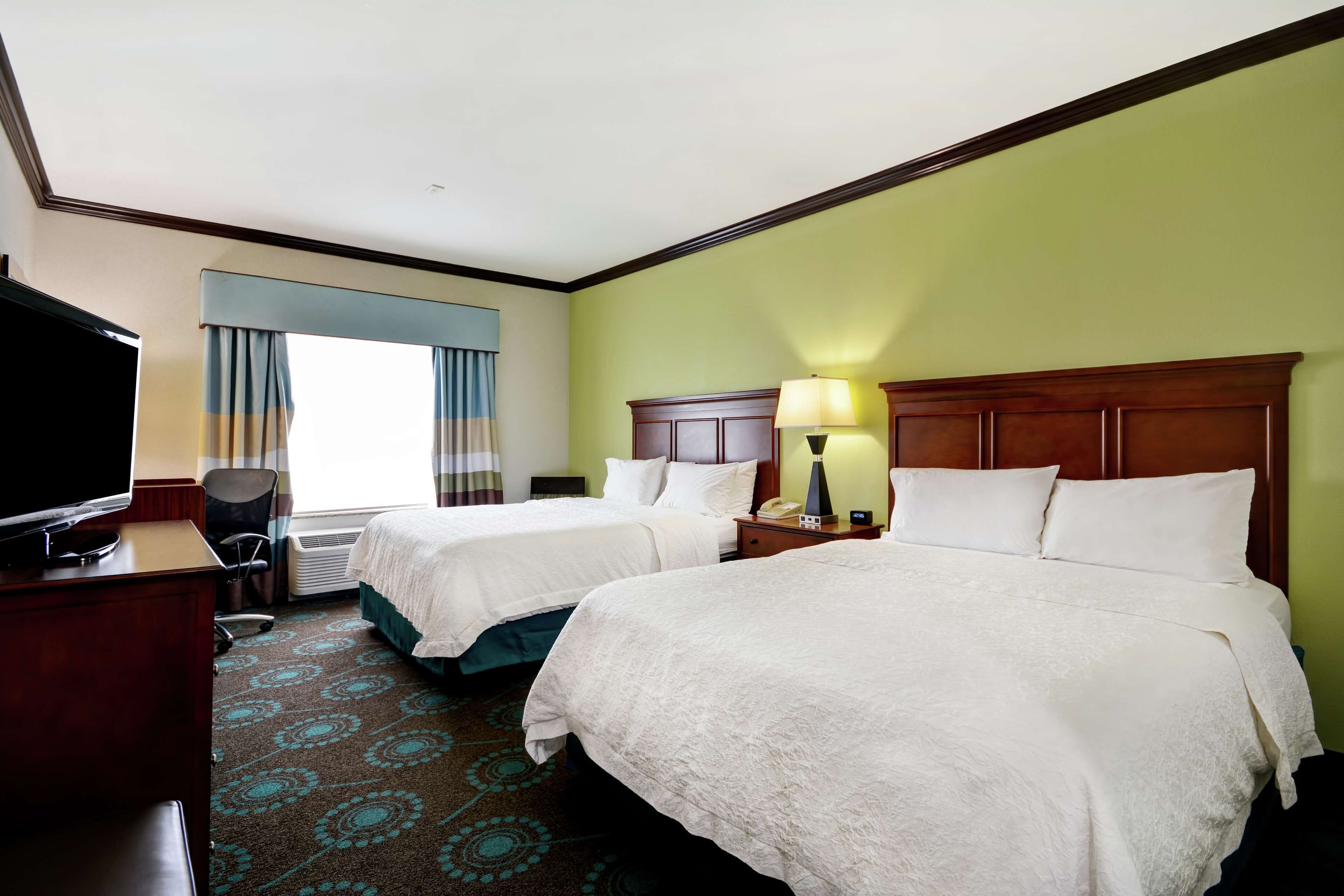 Hampton Inn & Suites San Antonio / Northeast I-35 Hampton Inn & Suites San Antonio / Northeast I-35