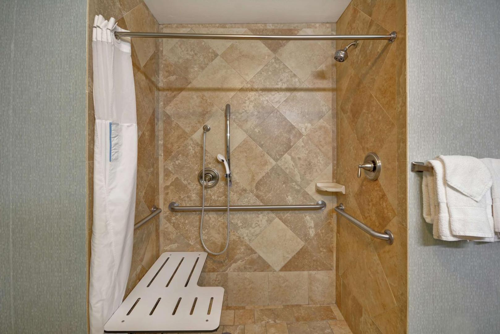 Hampton Inn & Suites San Antonio / Northeast I-35 Hampton Inn & Suites San Antonio / Northeast I-35