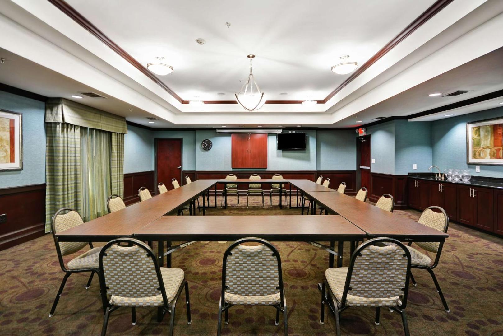 Hampton Inn & Suites San Antonio / Northeast I-35 Hampton Inn & Suites San Antonio / Northeast I-35