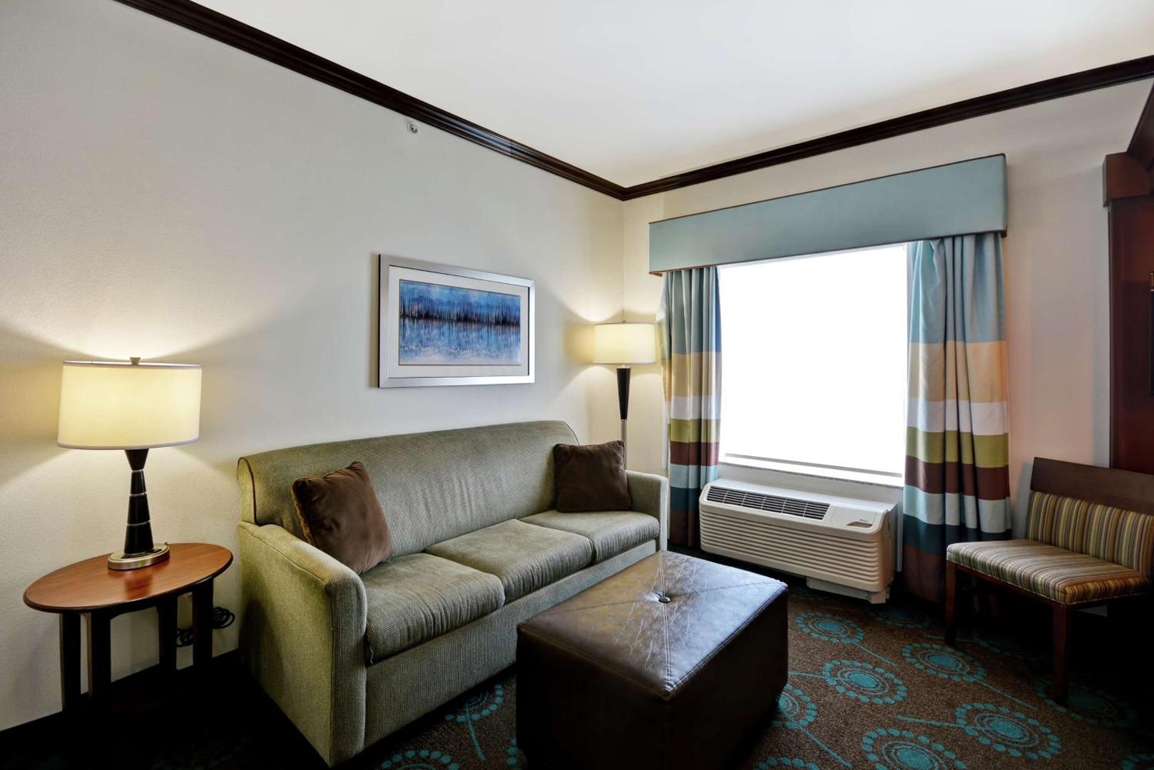 Hampton Inn & Suites San Antonio / Northeast I-35 Hampton Inn & Suites San Antonio / Northeast I-35