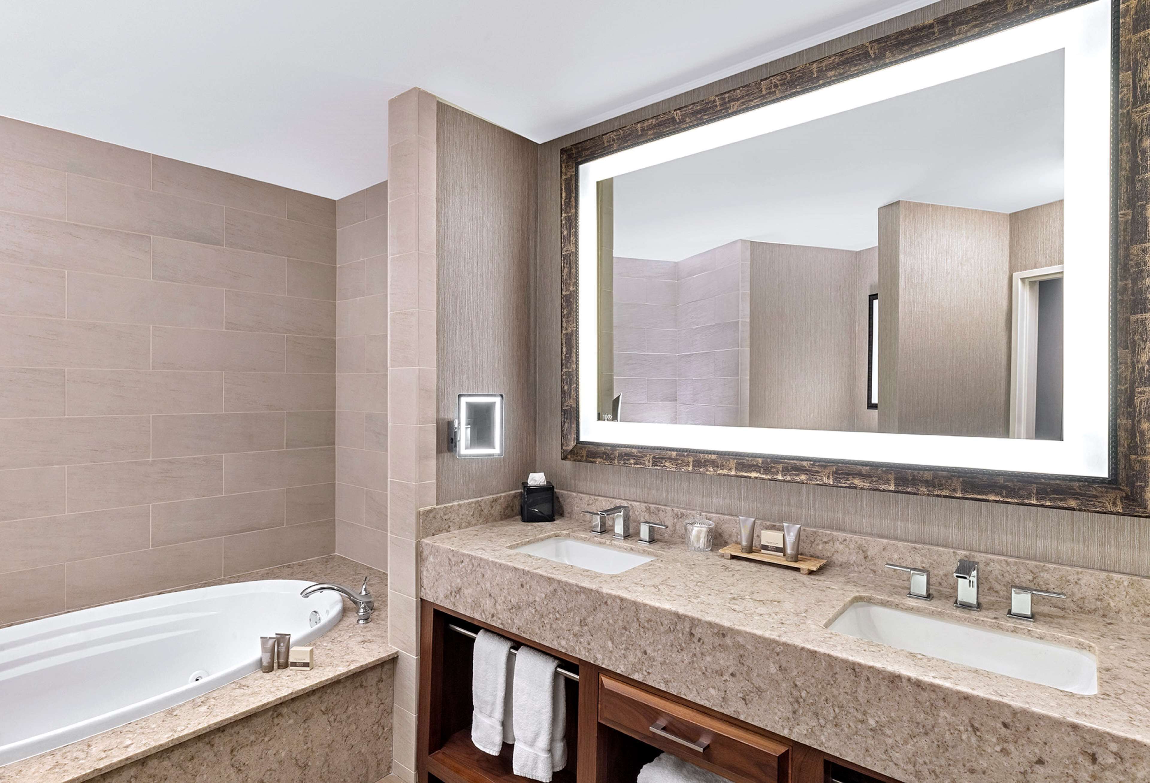 The Woodlands Resort, Curio Collection by Hilton The Woodlands Resort, Curio Collection by Hilton