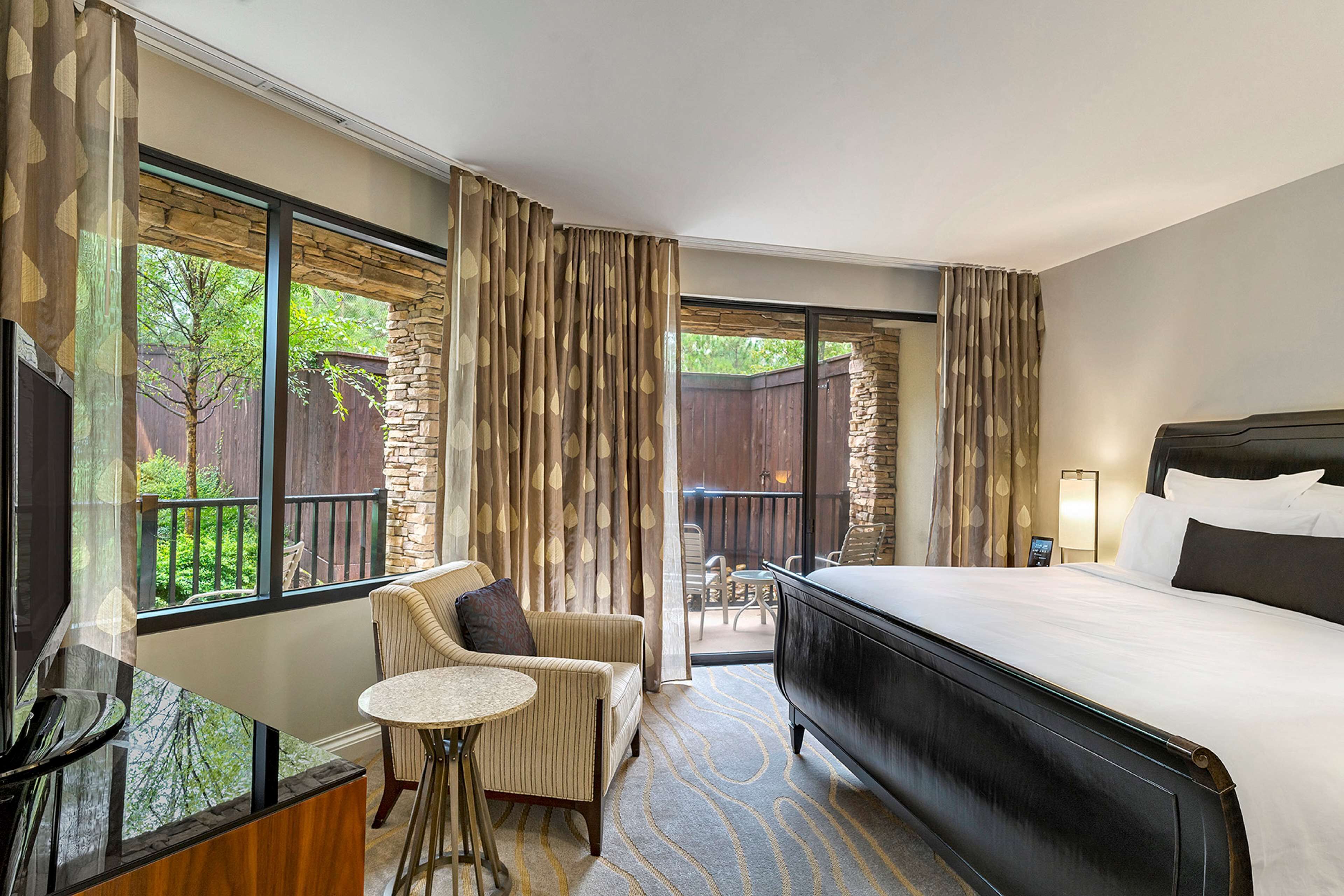 The Woodlands Resort, Curio Collection by Hilton The Woodlands Resort, Curio Collection by Hilton