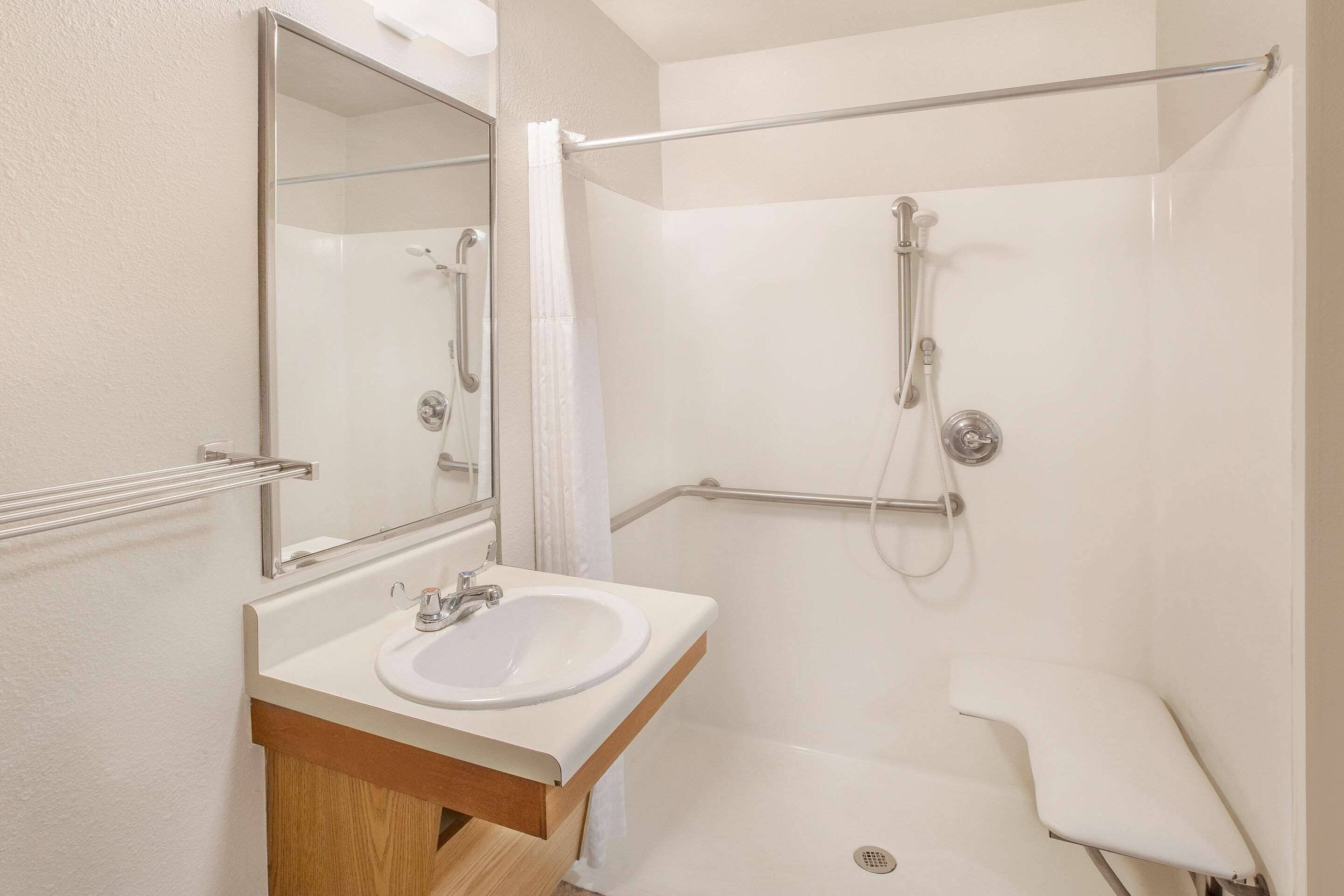WoodSpring Suites Tyler Rose Garden WoodSpring Suites Tyler Rose Garden