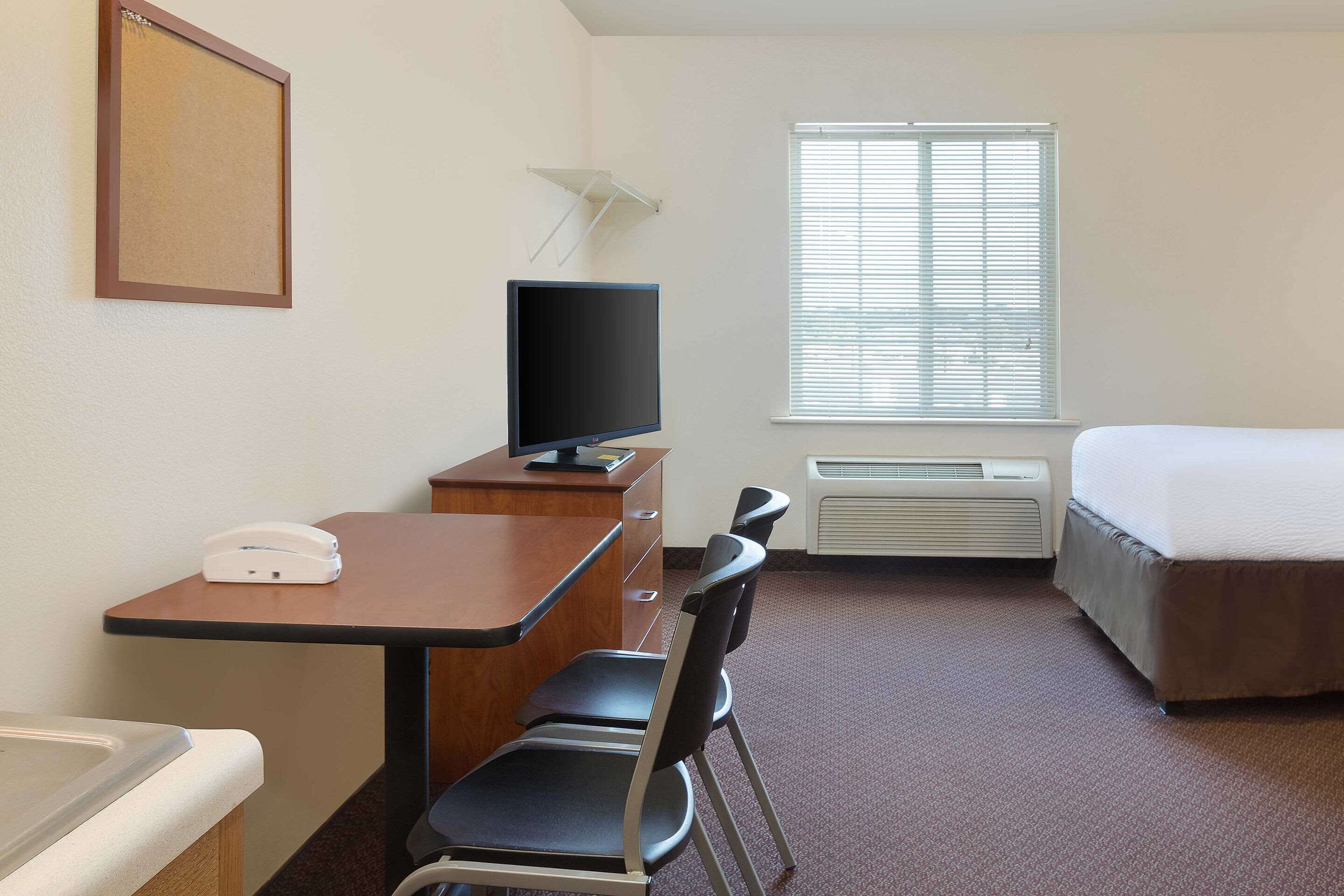 WoodSpring Suites Tyler Rose Garden WoodSpring Suites Tyler Rose Garden