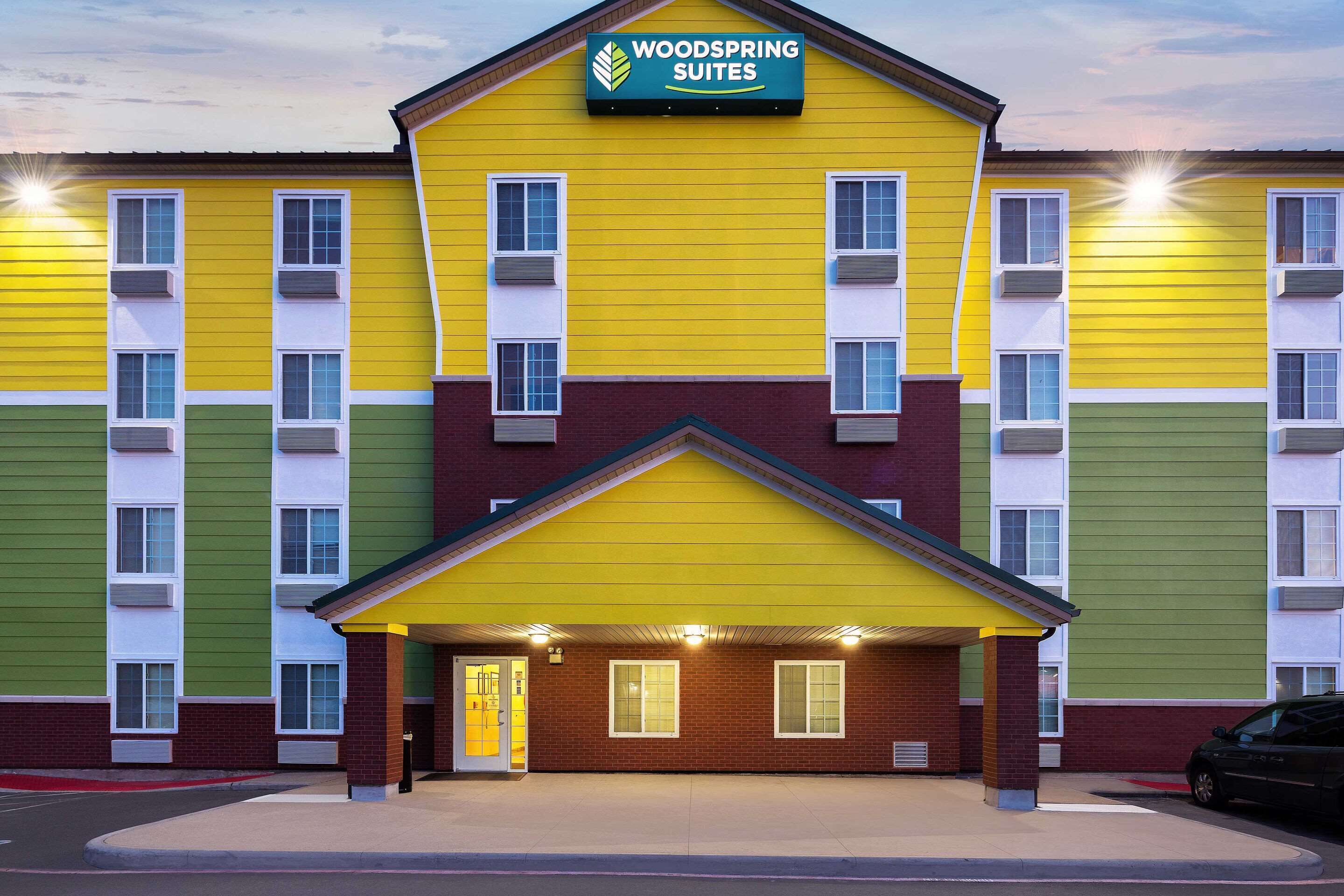 WoodSpring Suites Tyler Rose Garden WoodSpring Suites Tyler Rose Garden