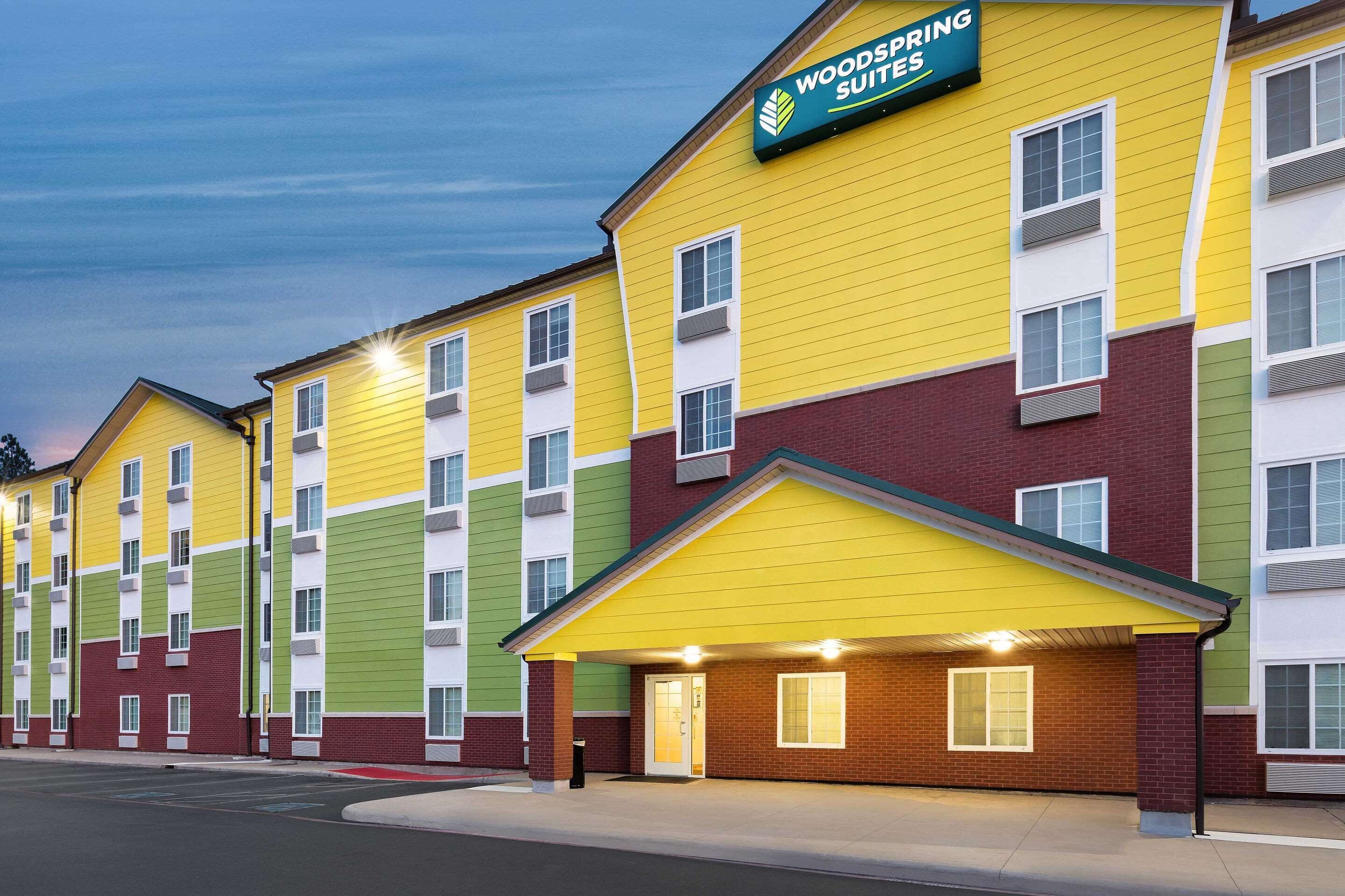 WoodSpring Suites Tyler Rose Garden WoodSpring Suites Tyler Rose Garden