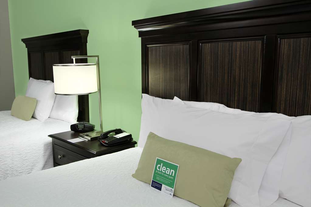 Hampton Inn and Suites Winnie Hampton Inn and Suites Winnie