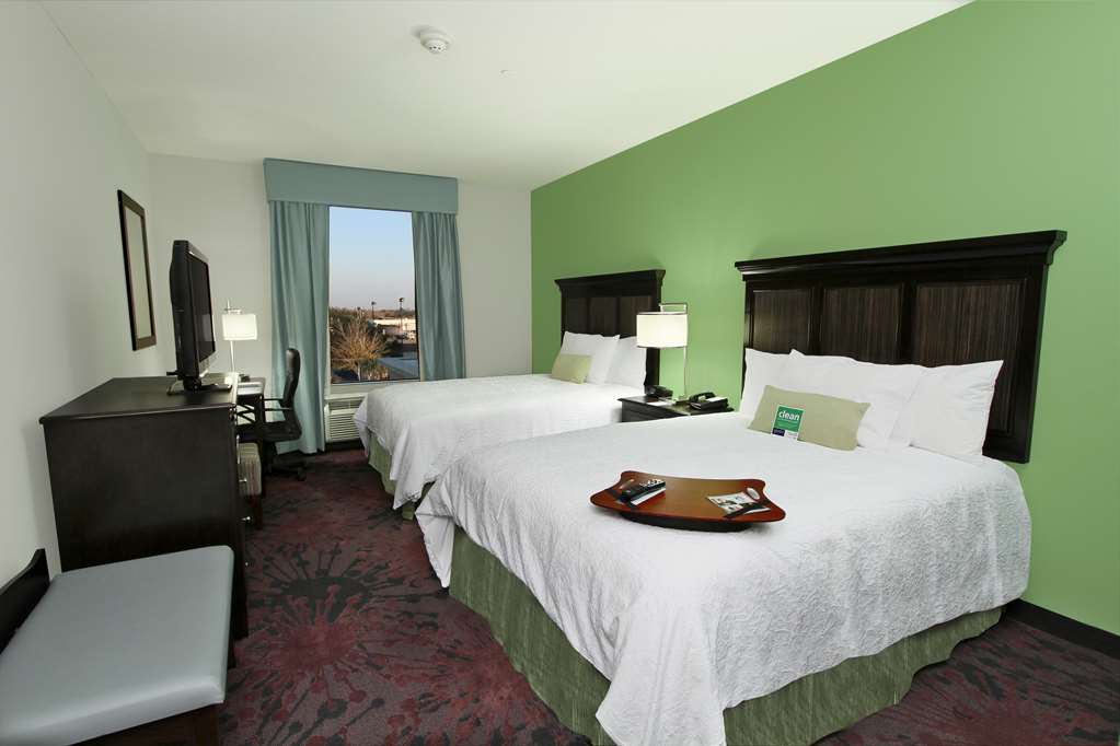 Hampton Inn and Suites Winnie Hampton Inn and Suites Winnie