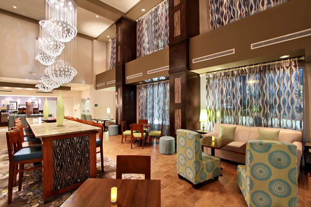 Hampton Inn and Suites Winnie Hampton Inn and Suites Winnie