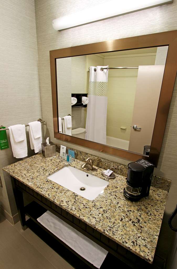 Hampton Inn and Suites Winnie Hampton Inn and Suites Winnie