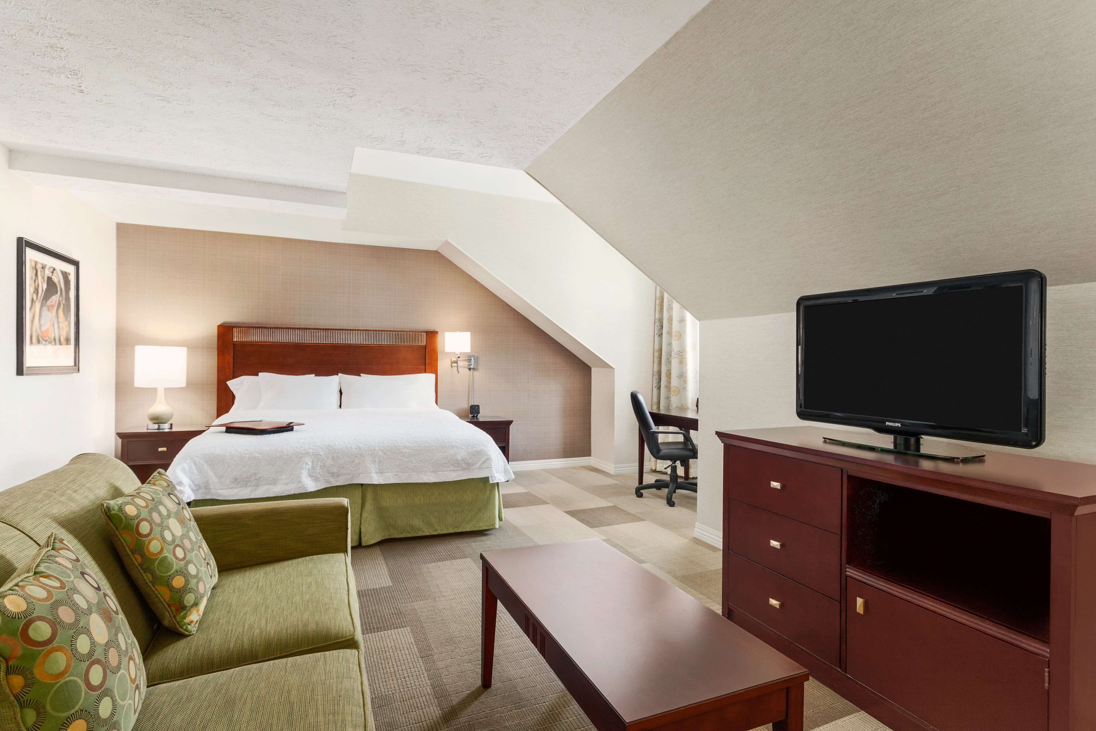 Hampton Inn Colchester Hampton Inn Colchester