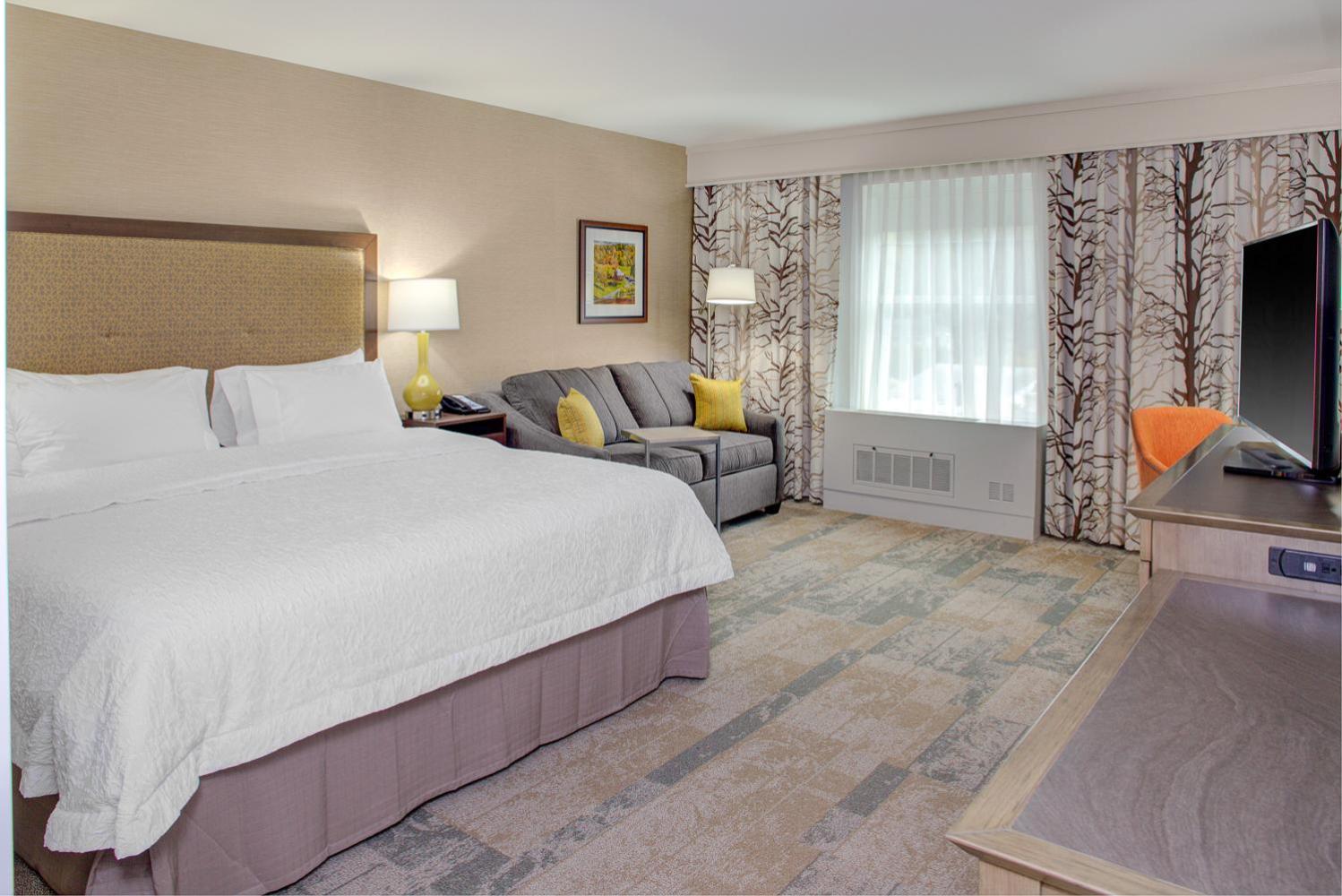 Hampton Inn & Suites Manchester Hampton Inn & Suites Manchester