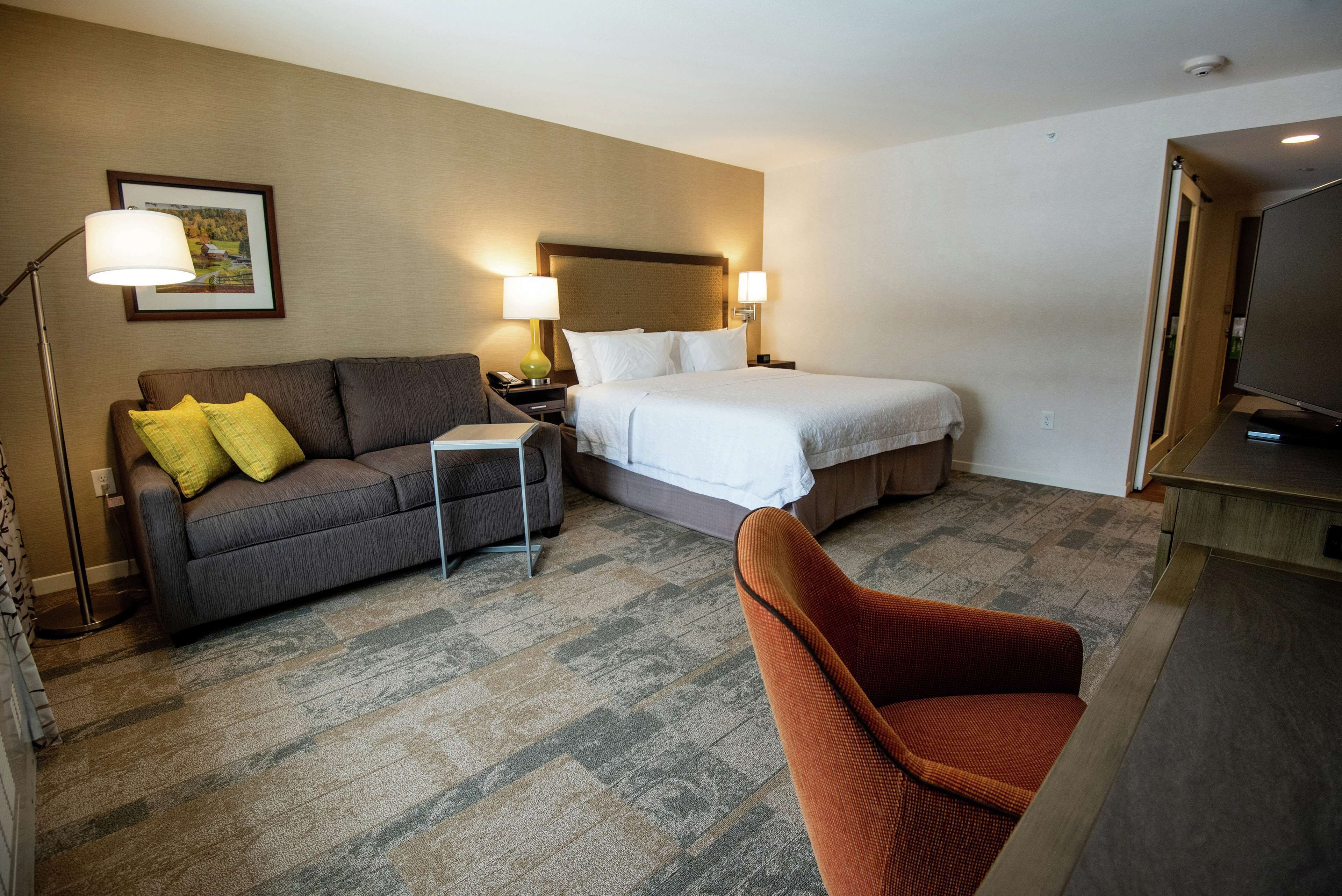 Hampton Inn & Suites Manchester Hampton Inn & Suites Manchester