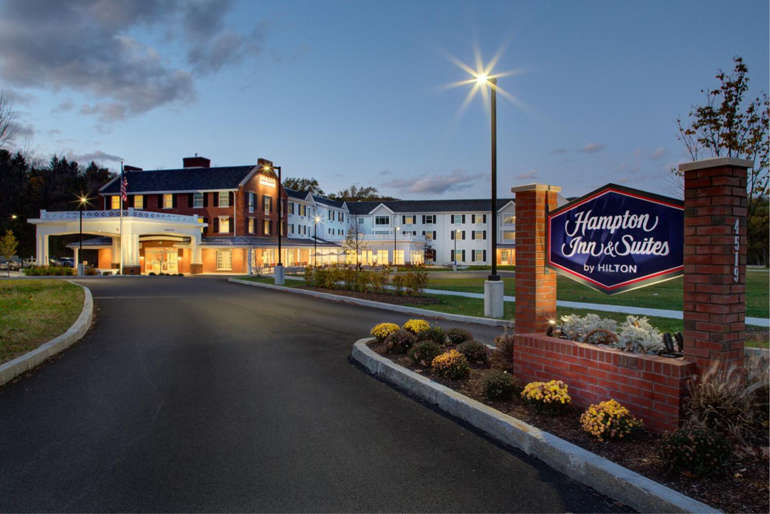 Hampton Inn & Suites Manchester Hampton Inn & Suites Manchester