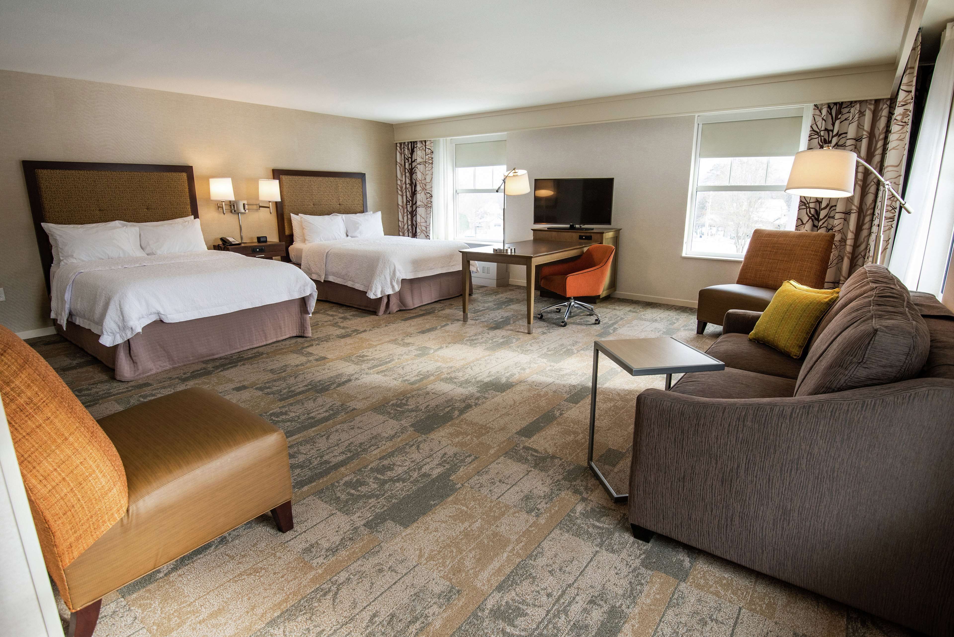 Hampton Inn & Suites Manchester Hampton Inn & Suites Manchester