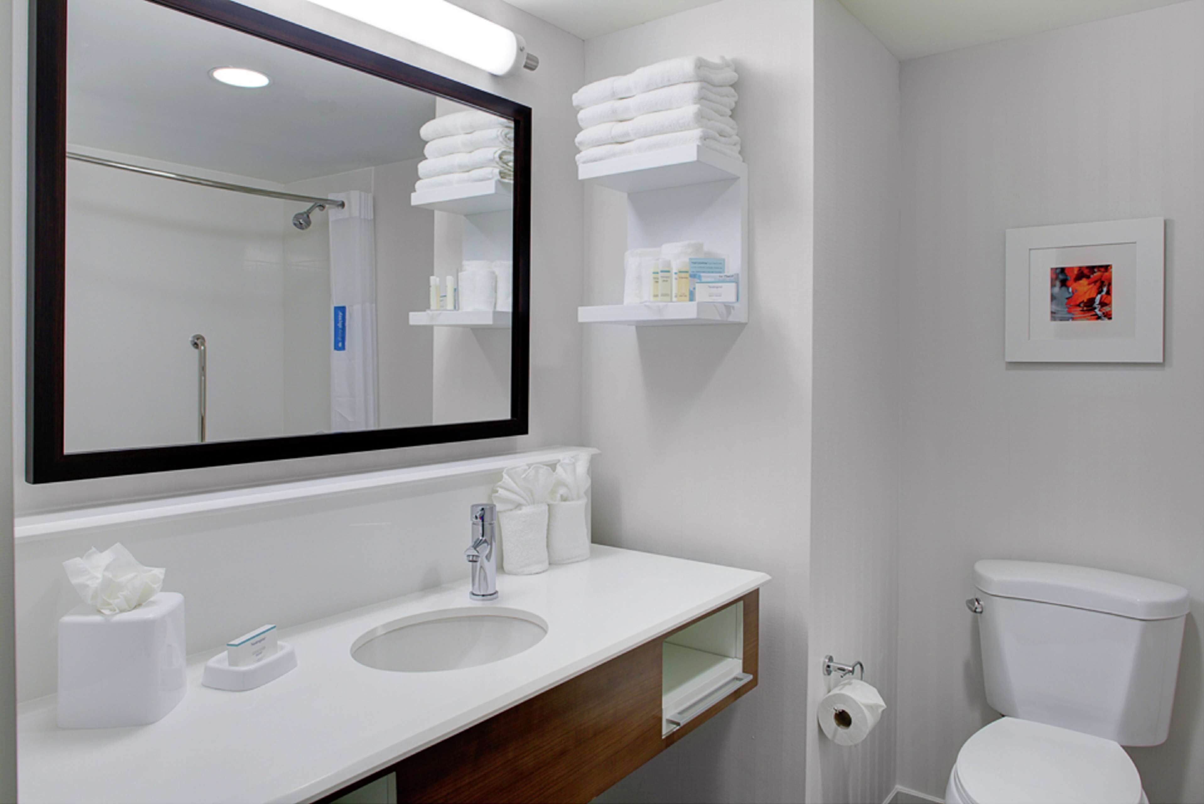 Hampton Inn & Suites Manchester Hampton Inn & Suites Manchester
