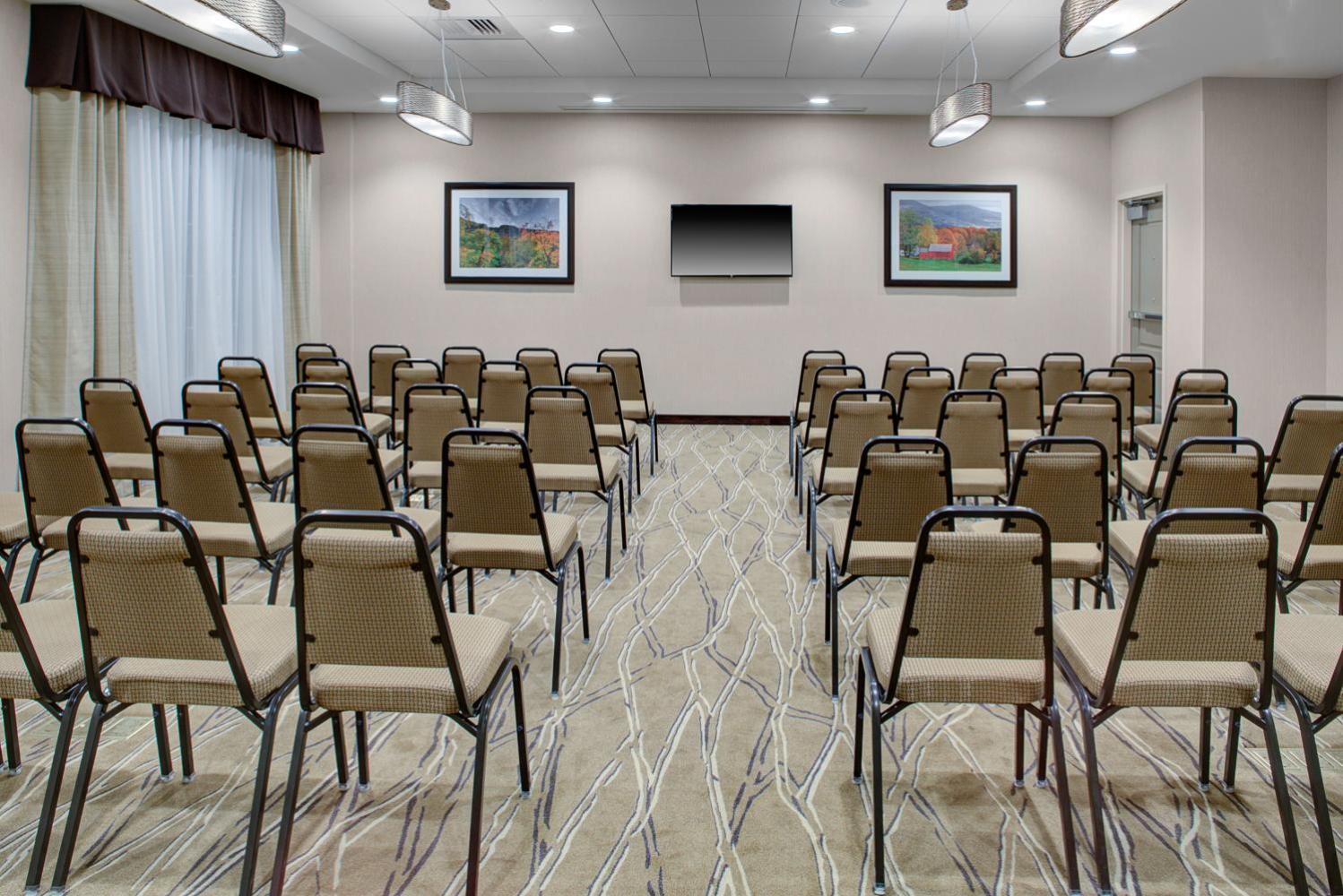 Hampton Inn & Suites Manchester Hampton Inn & Suites Manchester