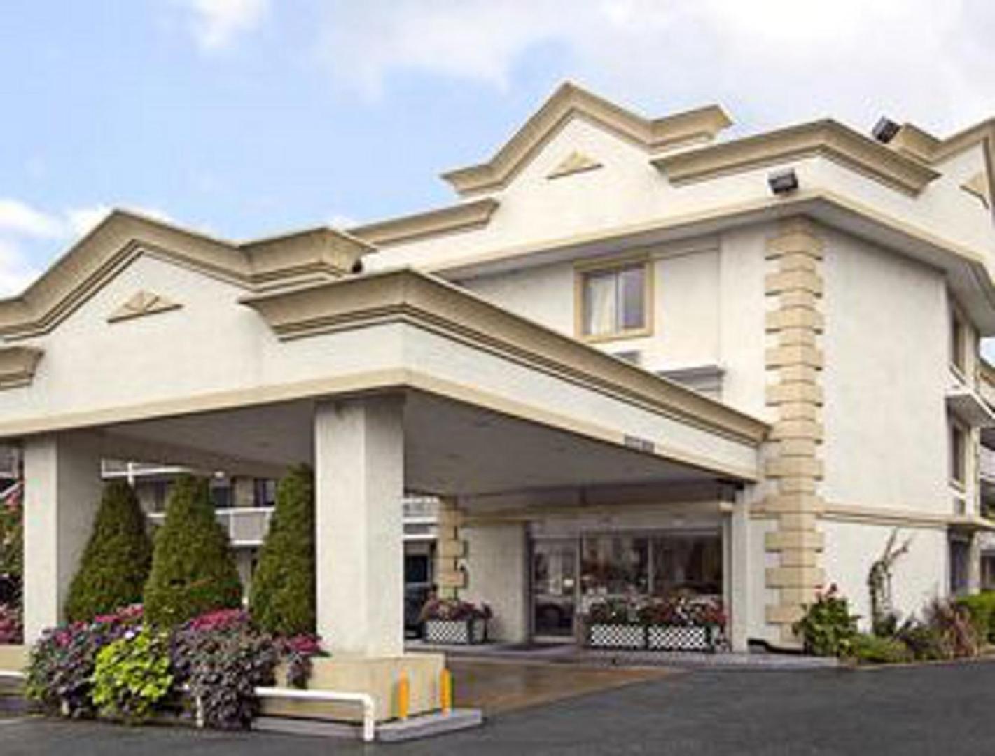 Days Inn by Wyndham Arlington Pentagon Days Inn by Wyndham Arlington Pentagon