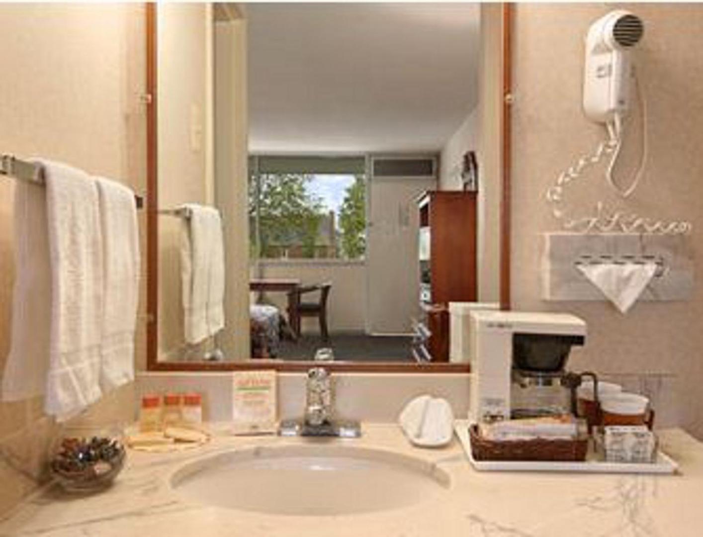 Days Inn by Wyndham Arlington Pentagon Days Inn by Wyndham Arlington Pentagon